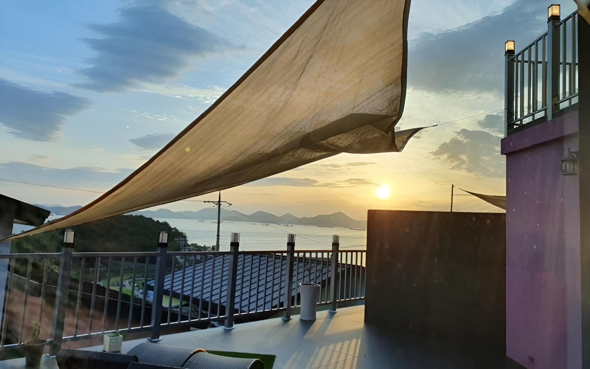 Namhae Cloud Berry Pension