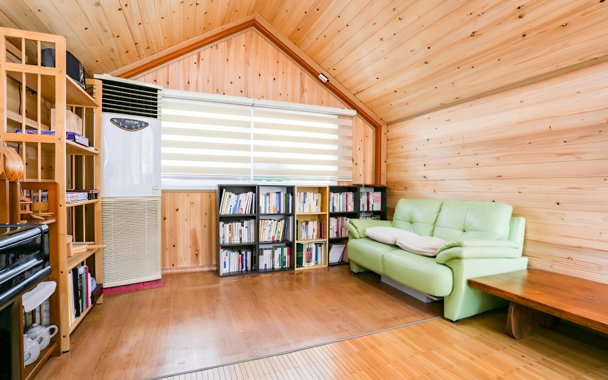 Damyang Lara 345 Pension view 3