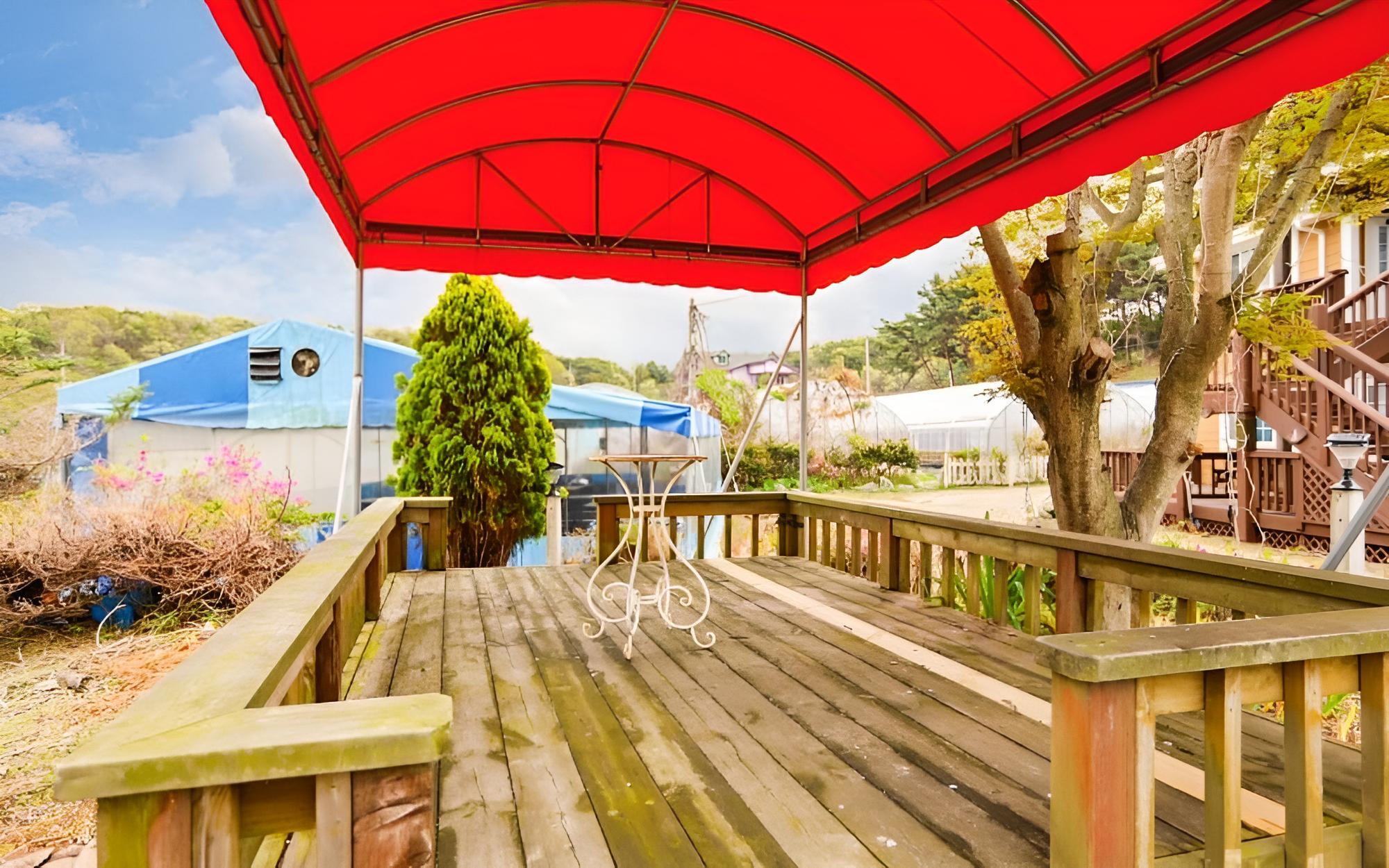 Taean Oull Bed and Breakfast