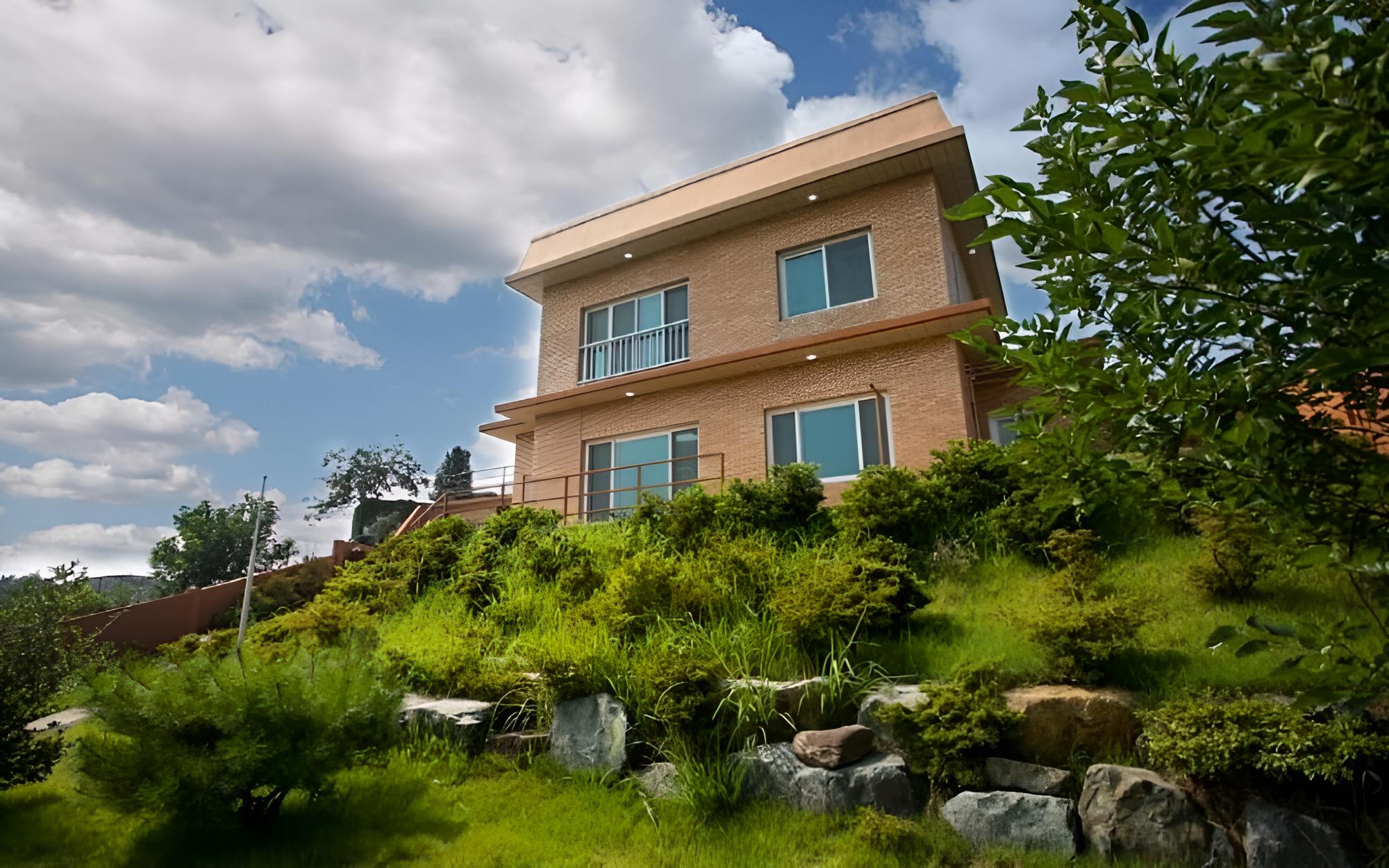 Yeosu Aloha Pension view 2
