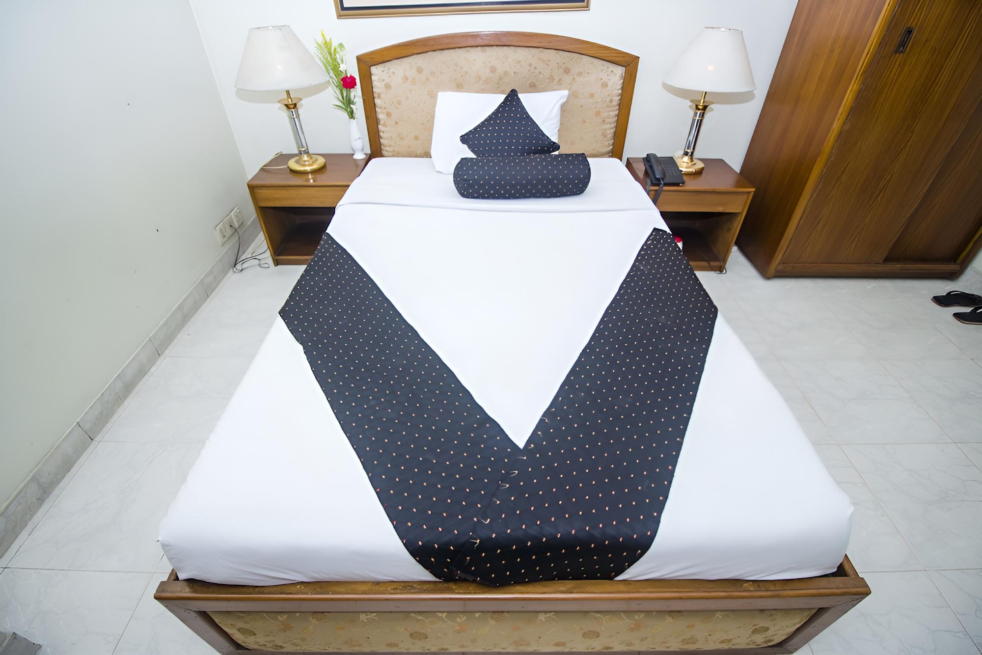 Hotel de Crystal Crown
