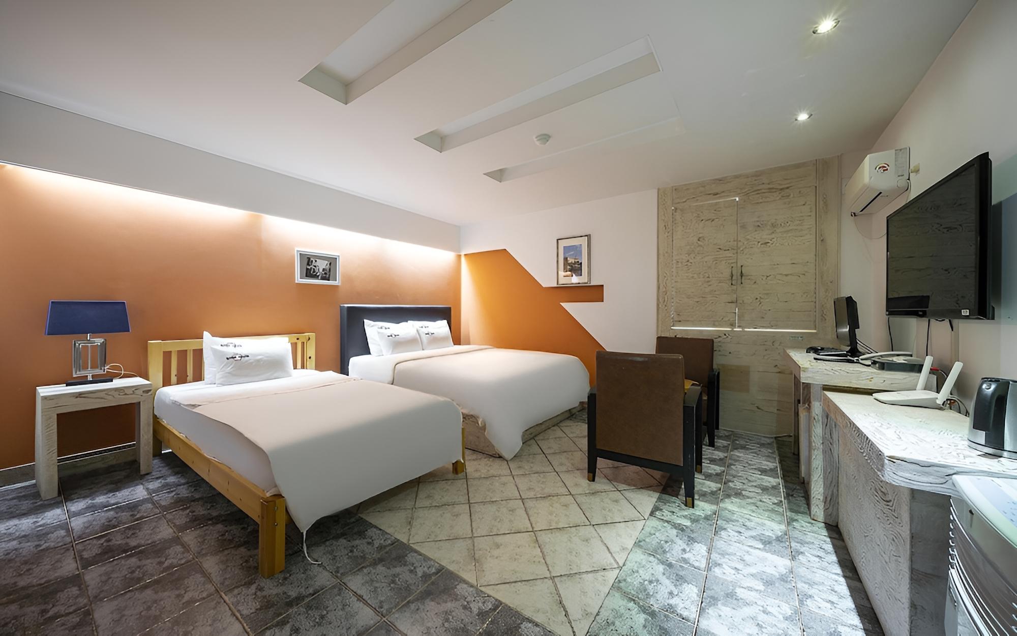 Chungju Apple Hotel
