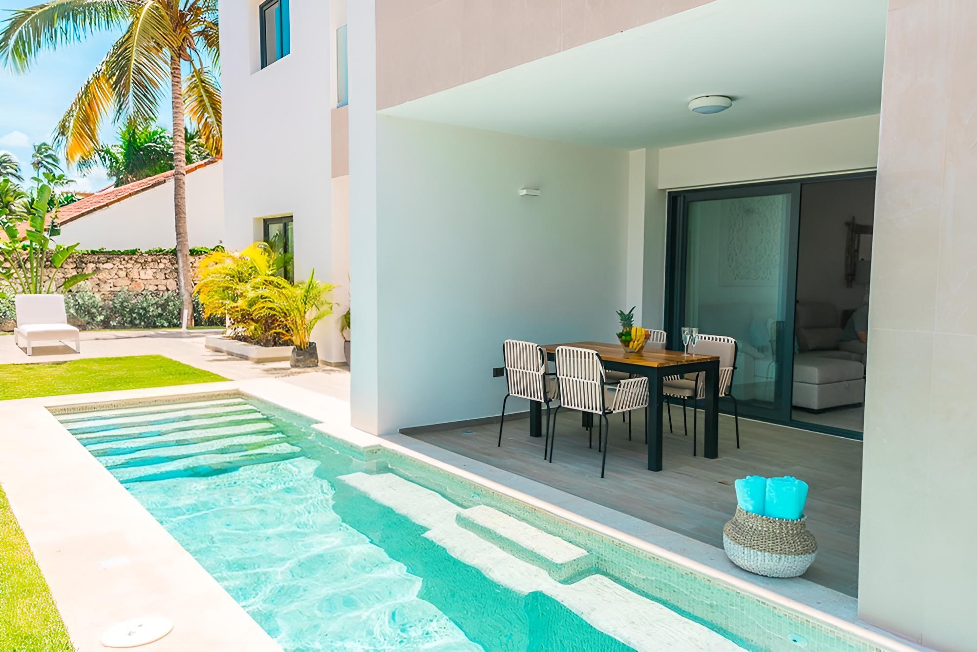 Beautiful apt Best Location Terrace With Pool Access