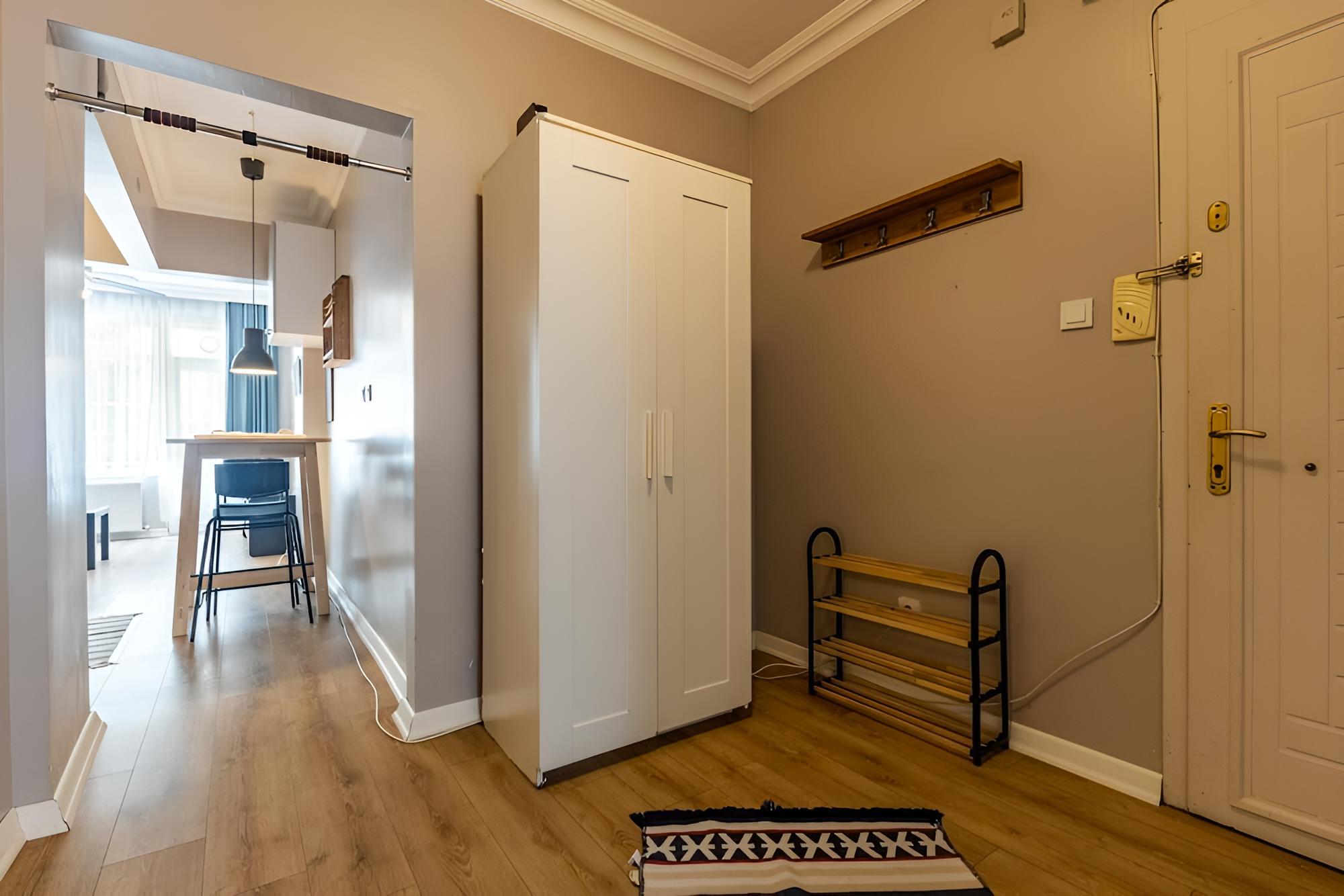 Comfortable House With a Cute Backyard in Kadikoy