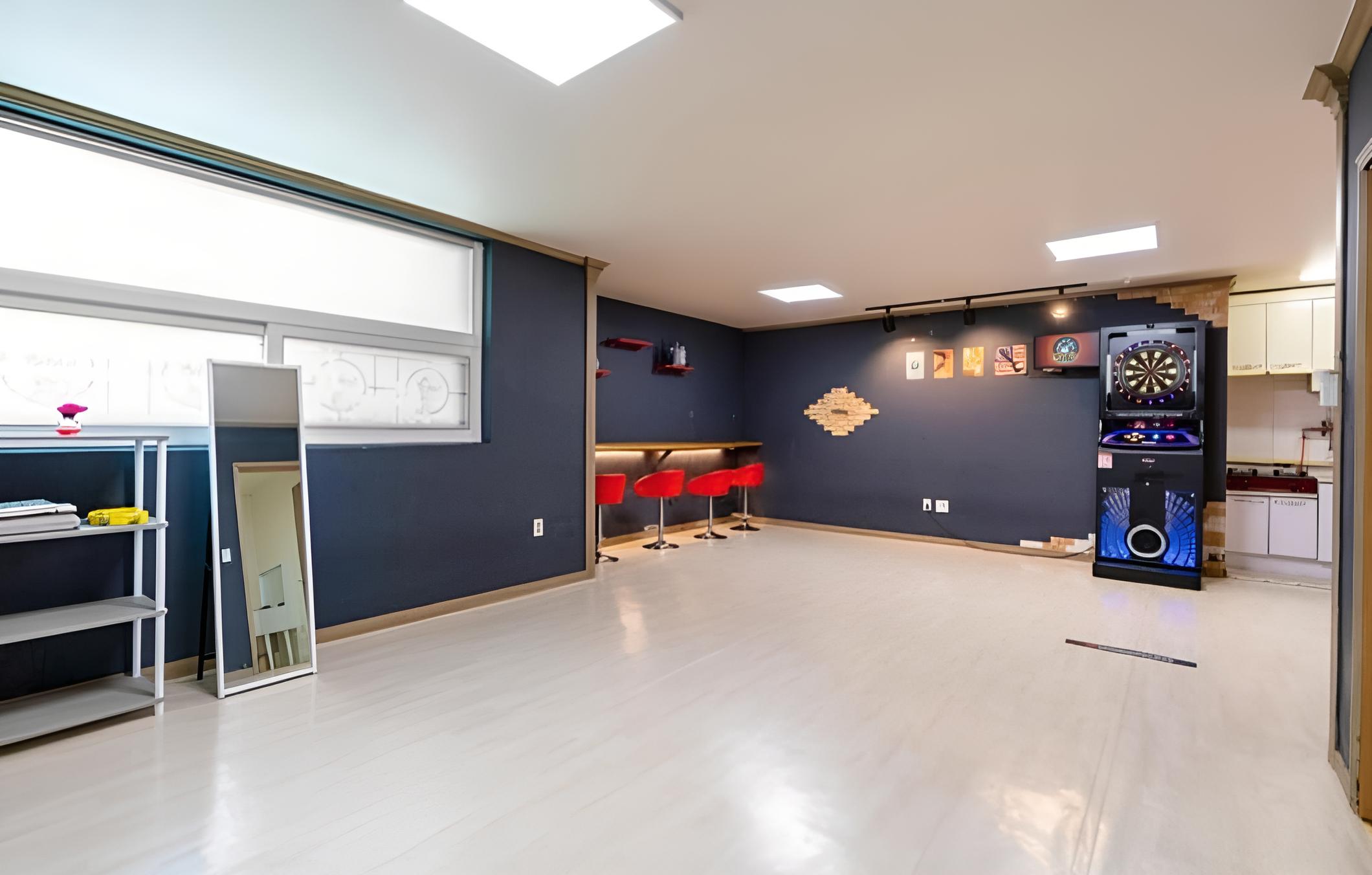 Incheon Vacations - Eulwangri Bide 302 Pension - Property Image 2