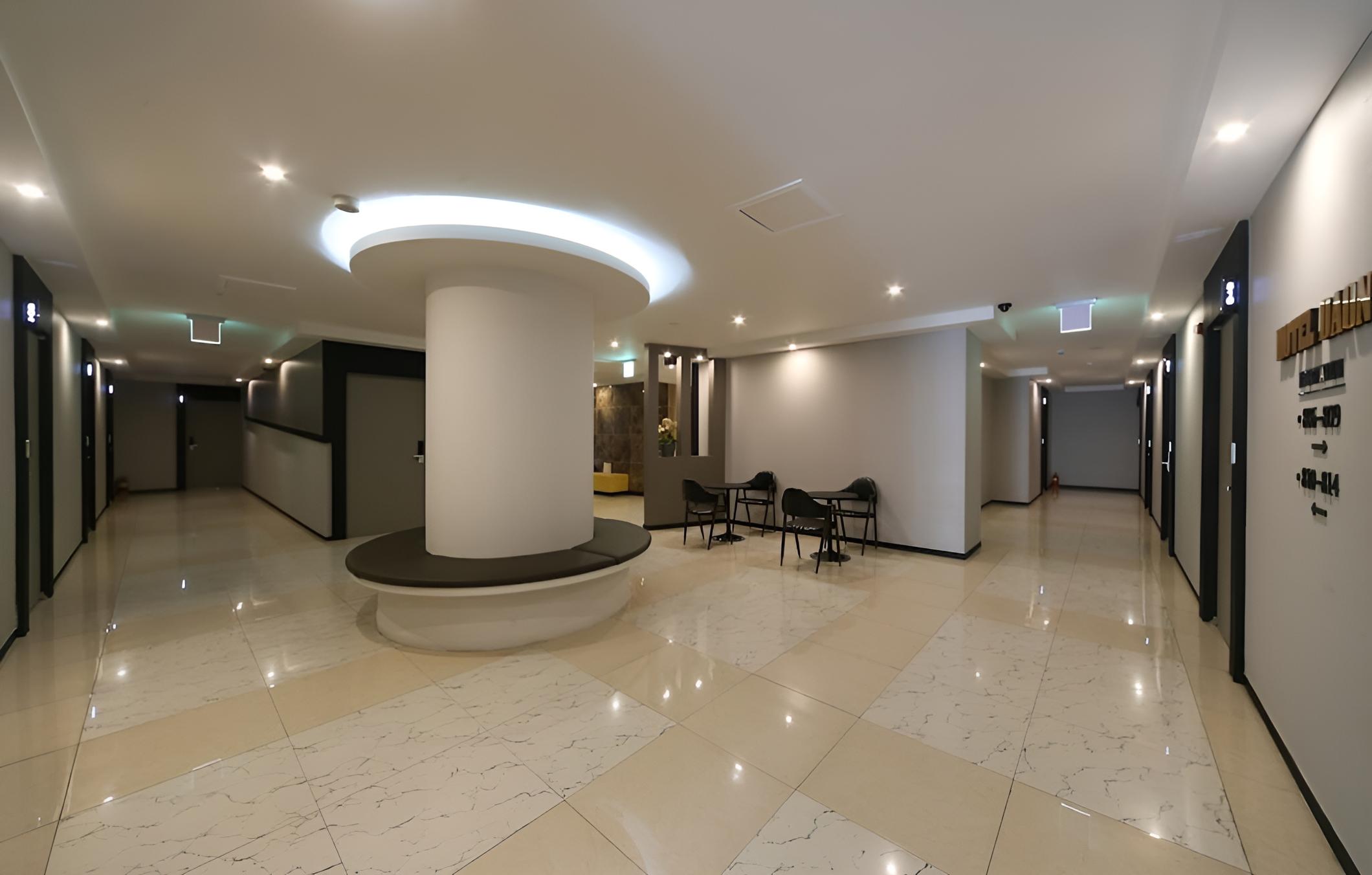 Changwon Bonggok-dong Hotel Daon