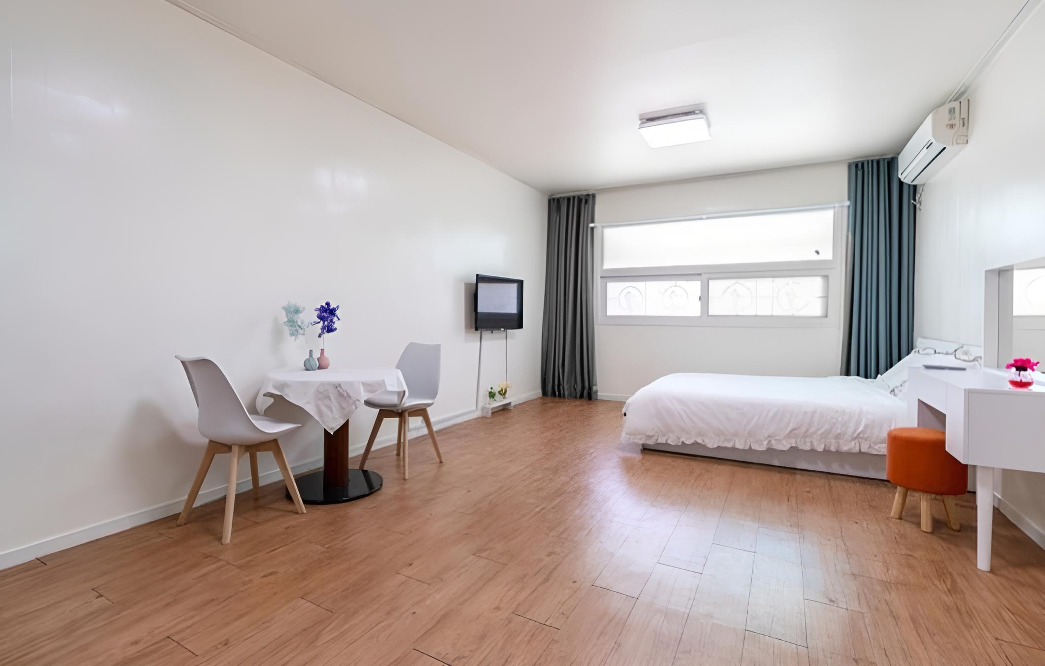 Eulwangri Bide 302 Pension