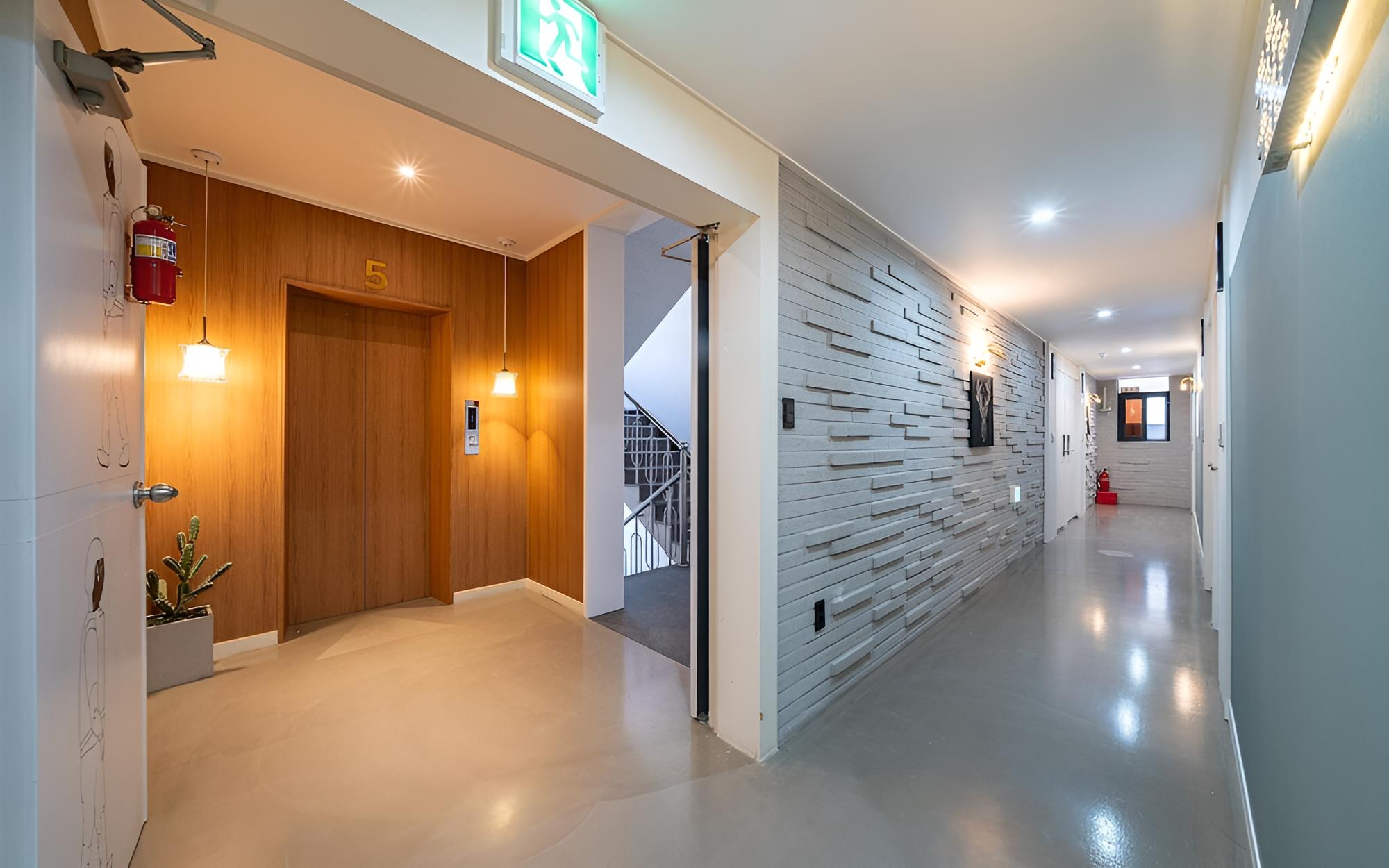 Tongyeong Hound Hotel Tongyeong Hangnam