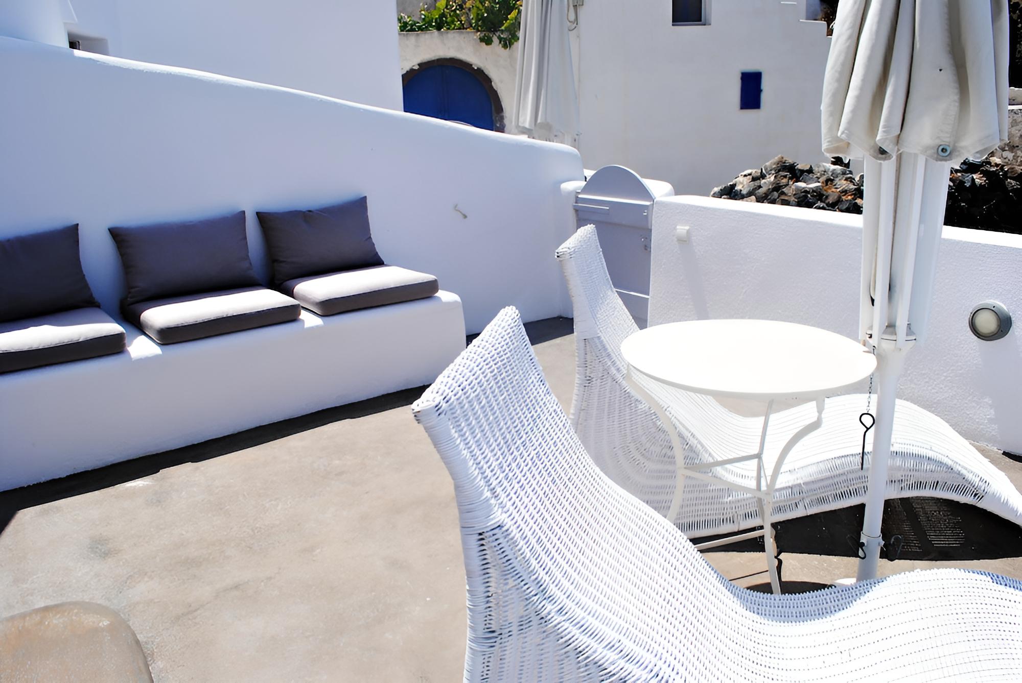 Naftilos Houses