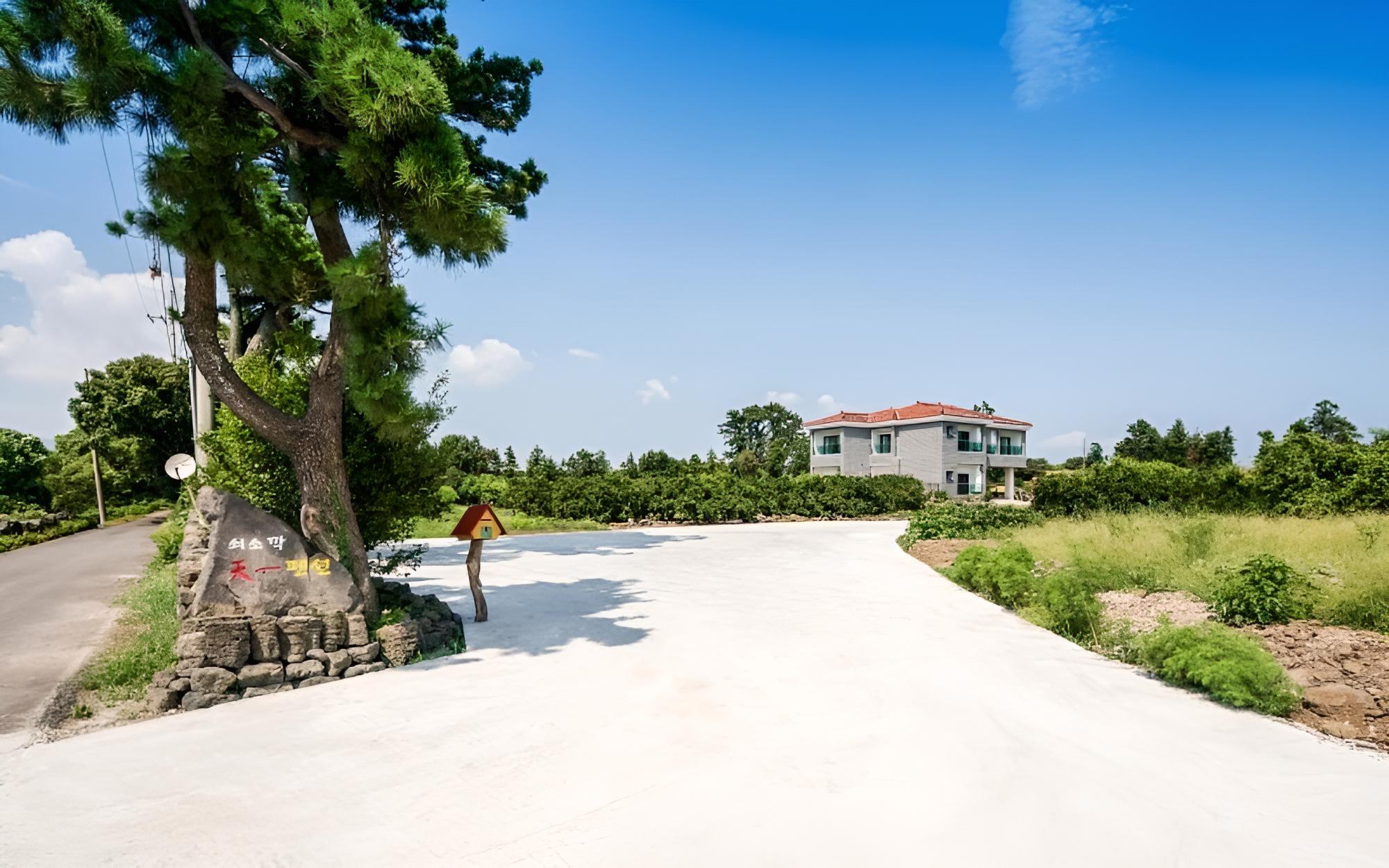 Seogwipo Soesokkak Cheonil Pension