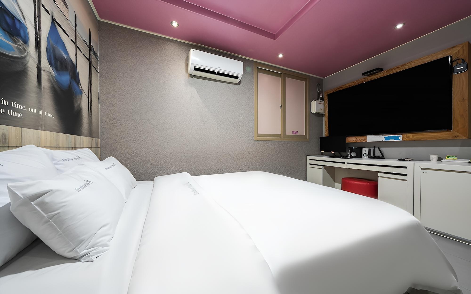 Jinju M Hotel