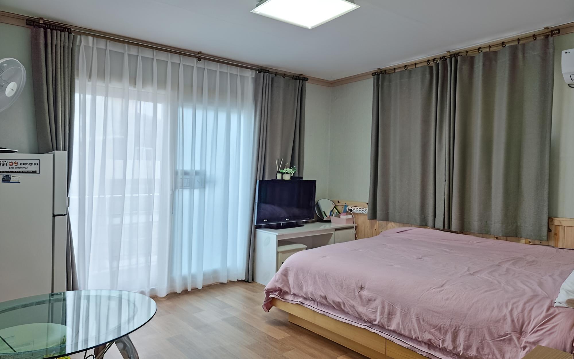 Yangyang Muhak Motel