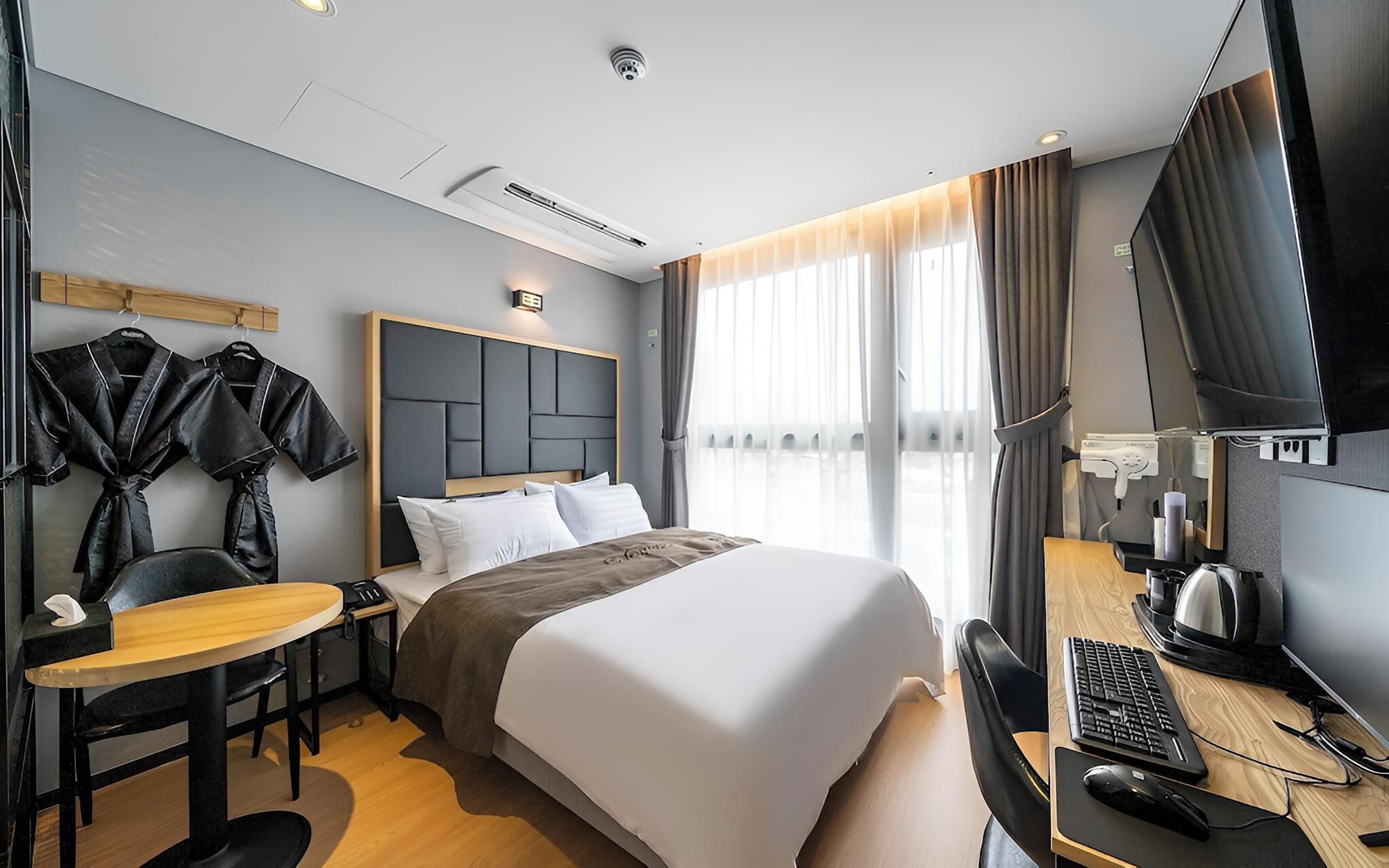 Yeongdeungpo Bamos Hotel view 4
