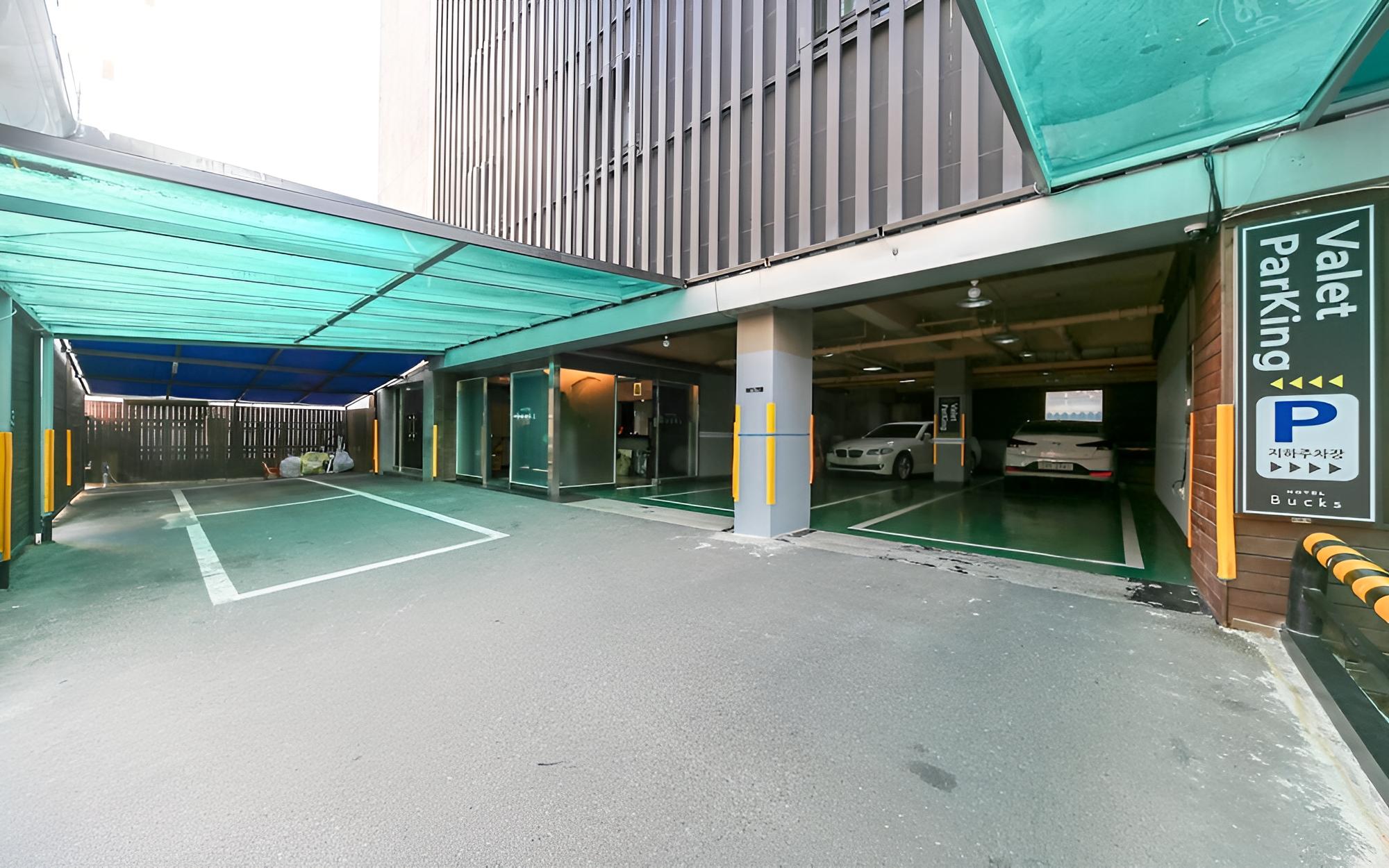 Changwon Myeongseo-dong Hotel Bucks
