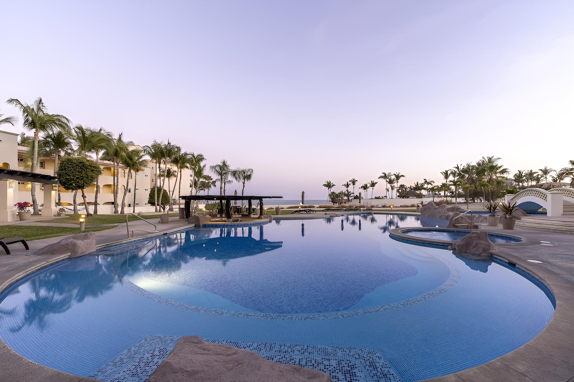 Casa Mangata - Luxurious Beachfront PH