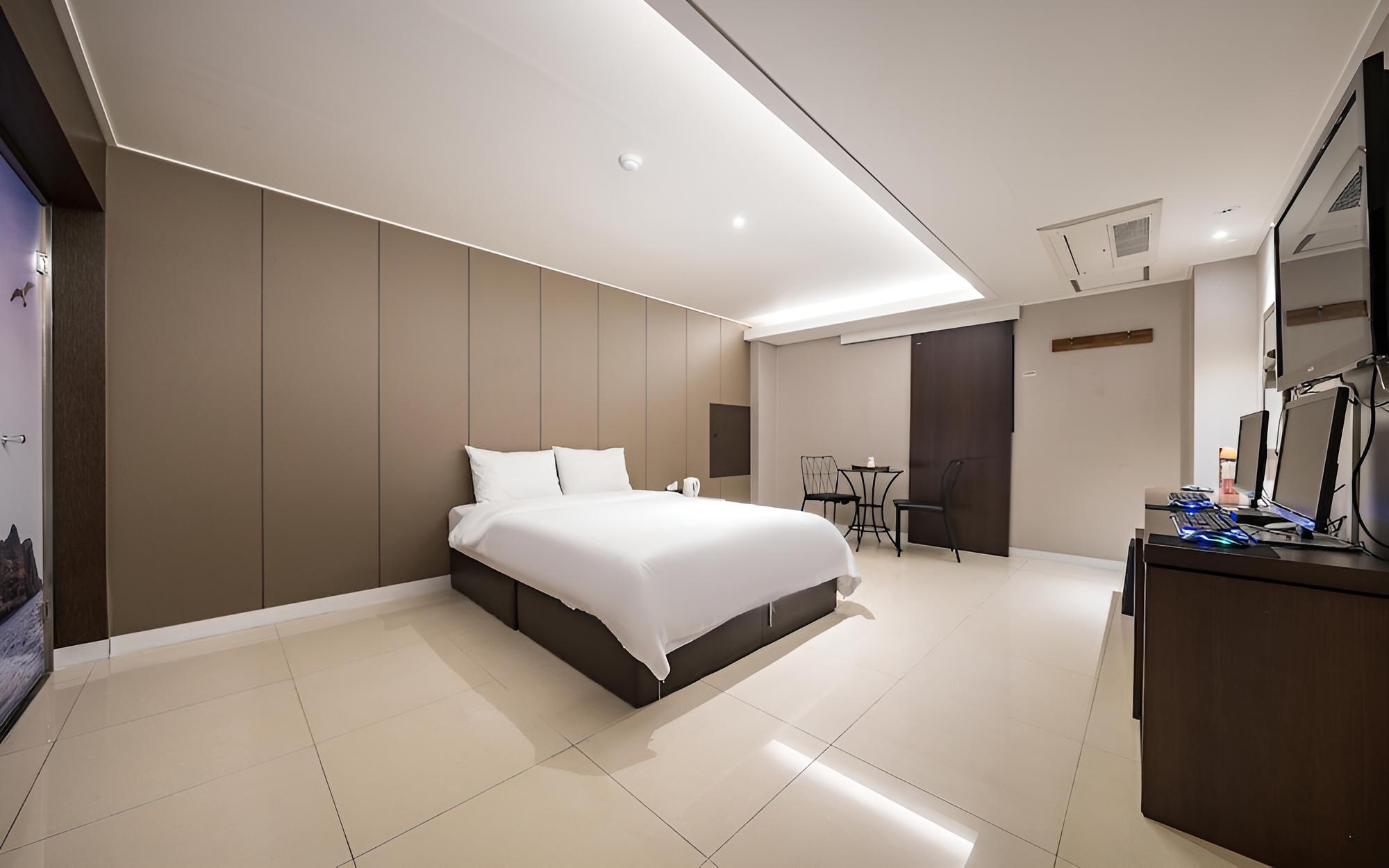 Suwon Hotel DS