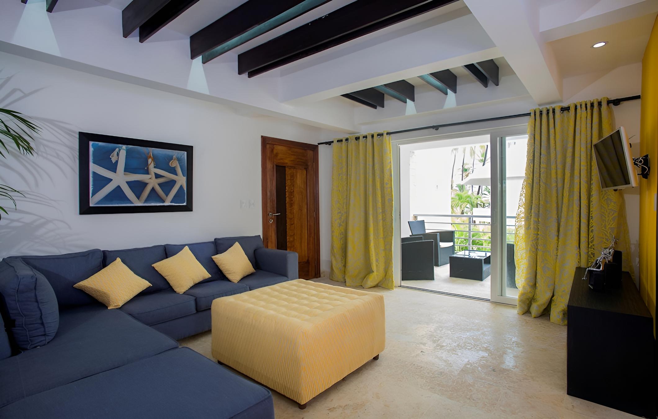 Chateau del Mar