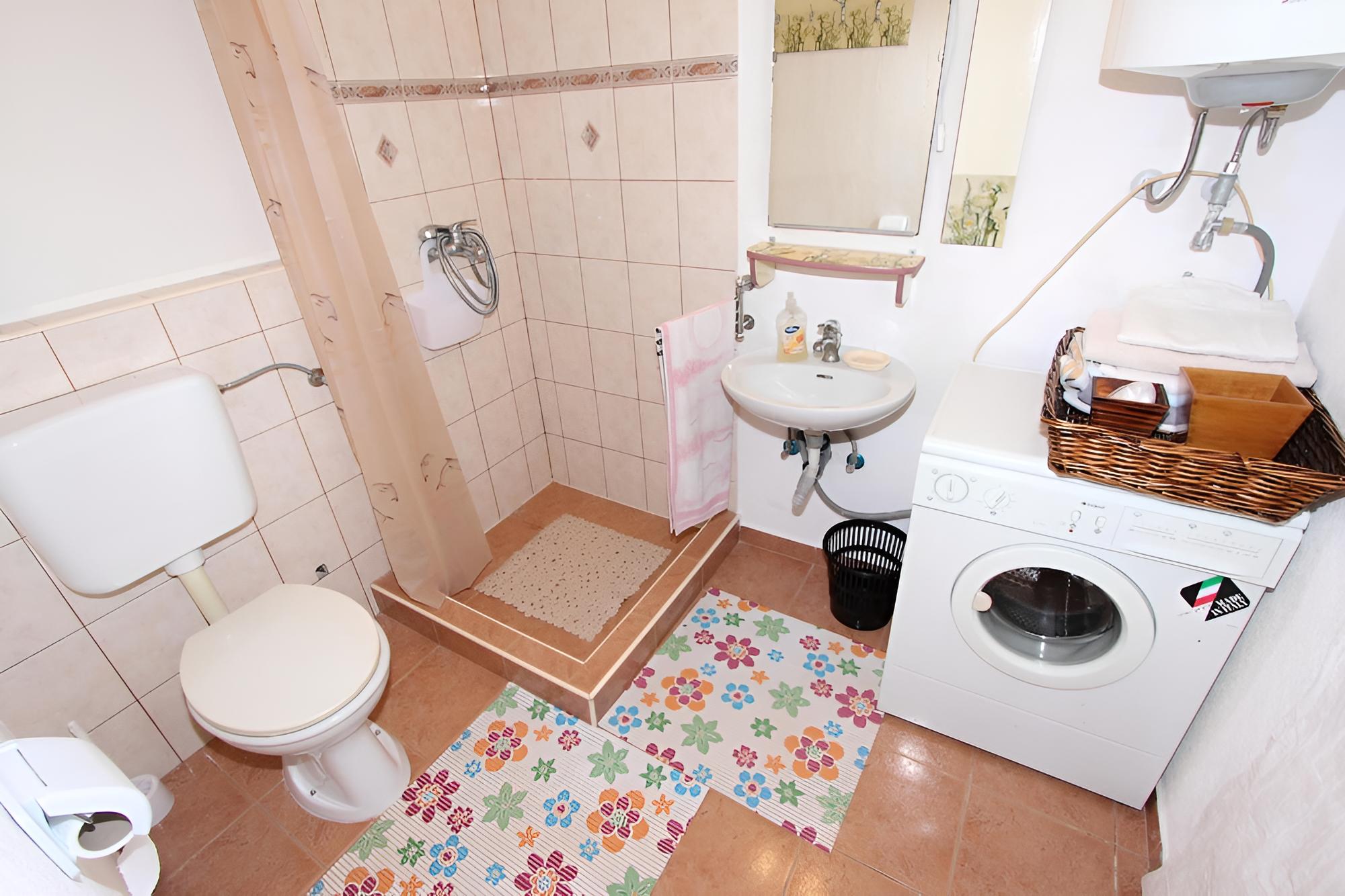 Photo 15