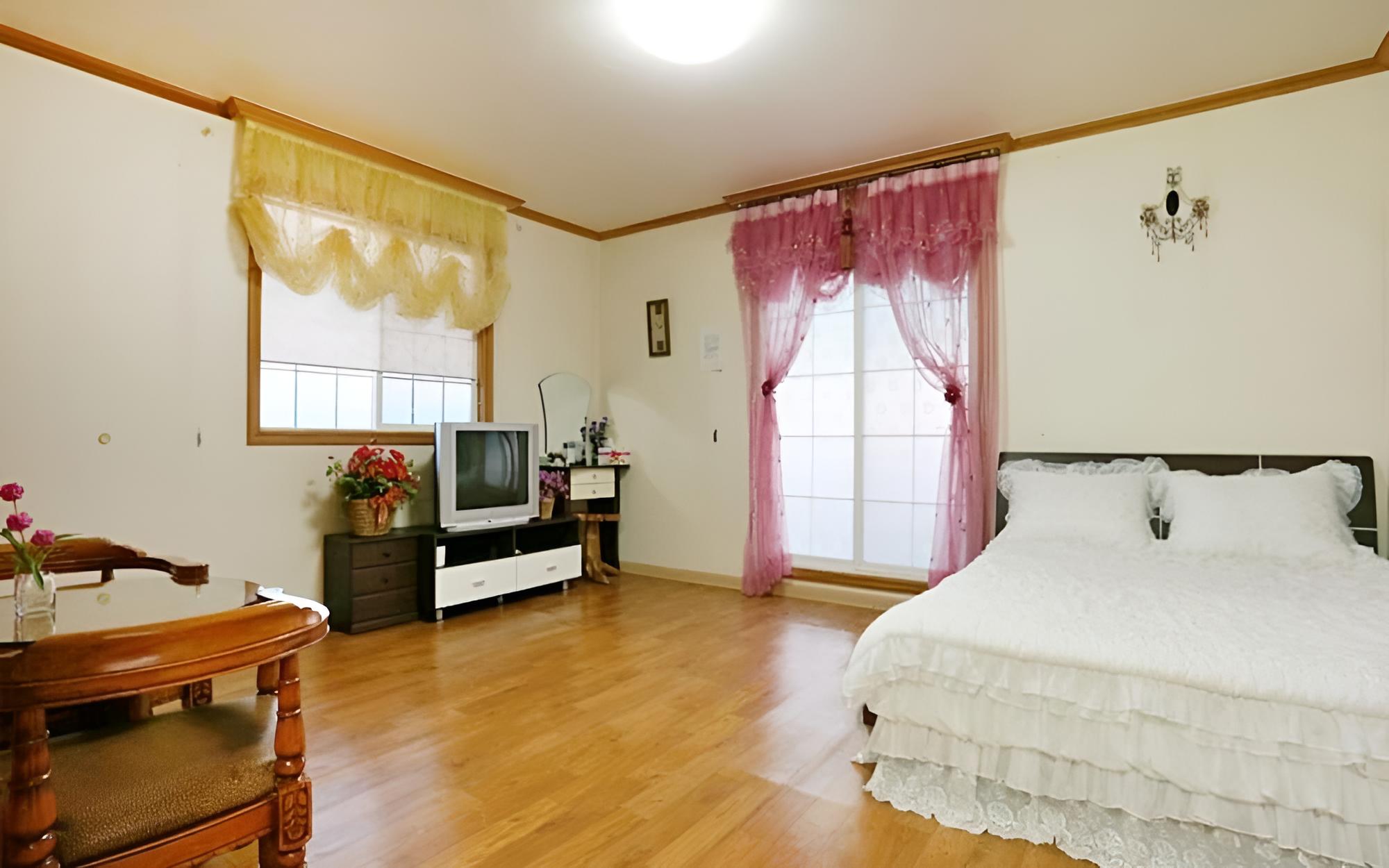 Yangpyeong Pension View