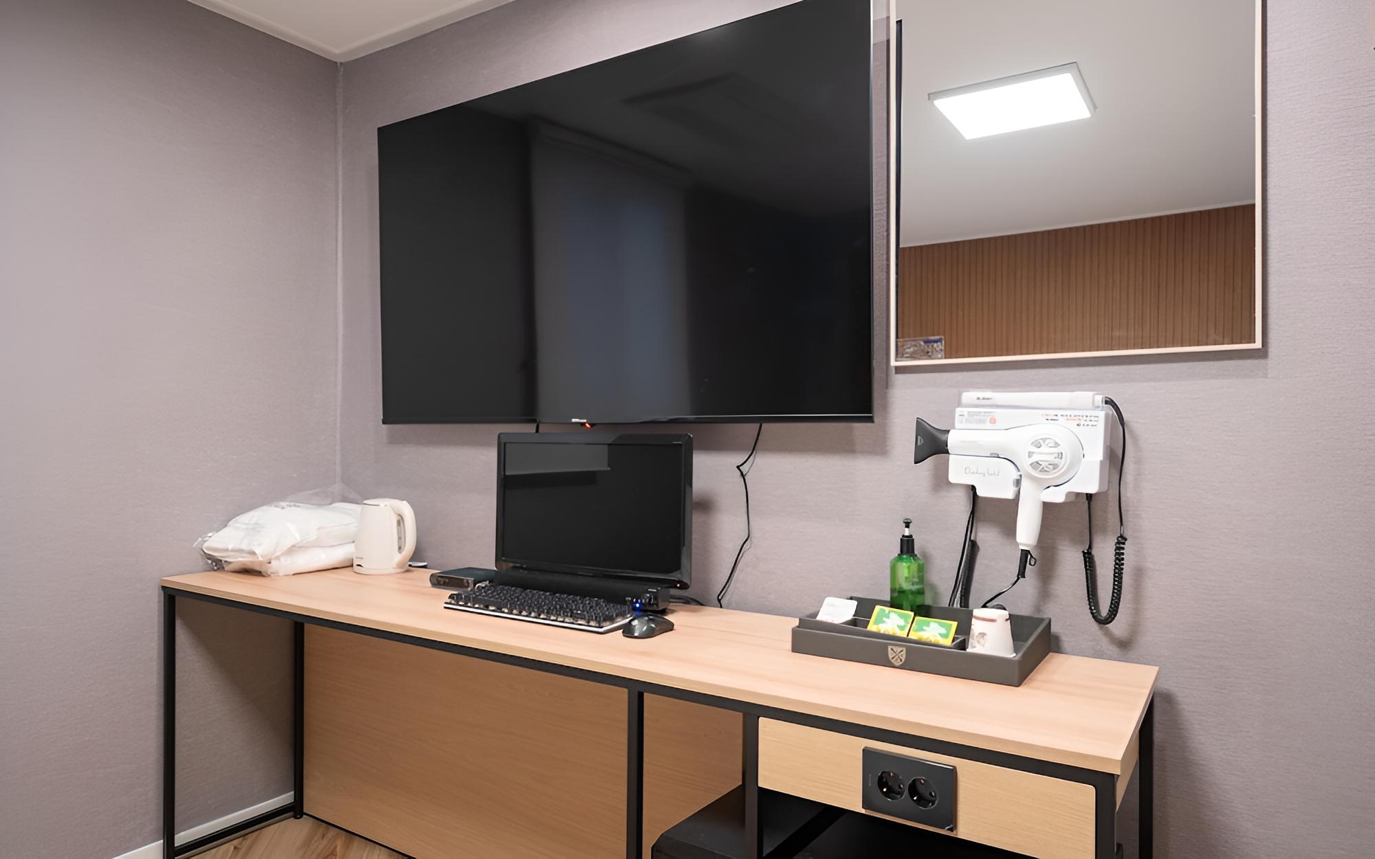 Bucheon Boutique Donkey Hotel view 5