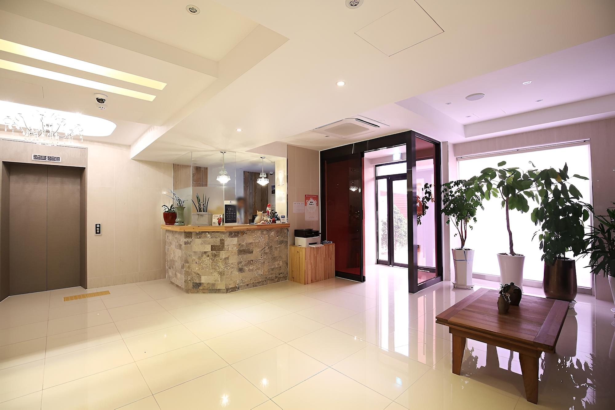 Seocheon Hotel Kamon