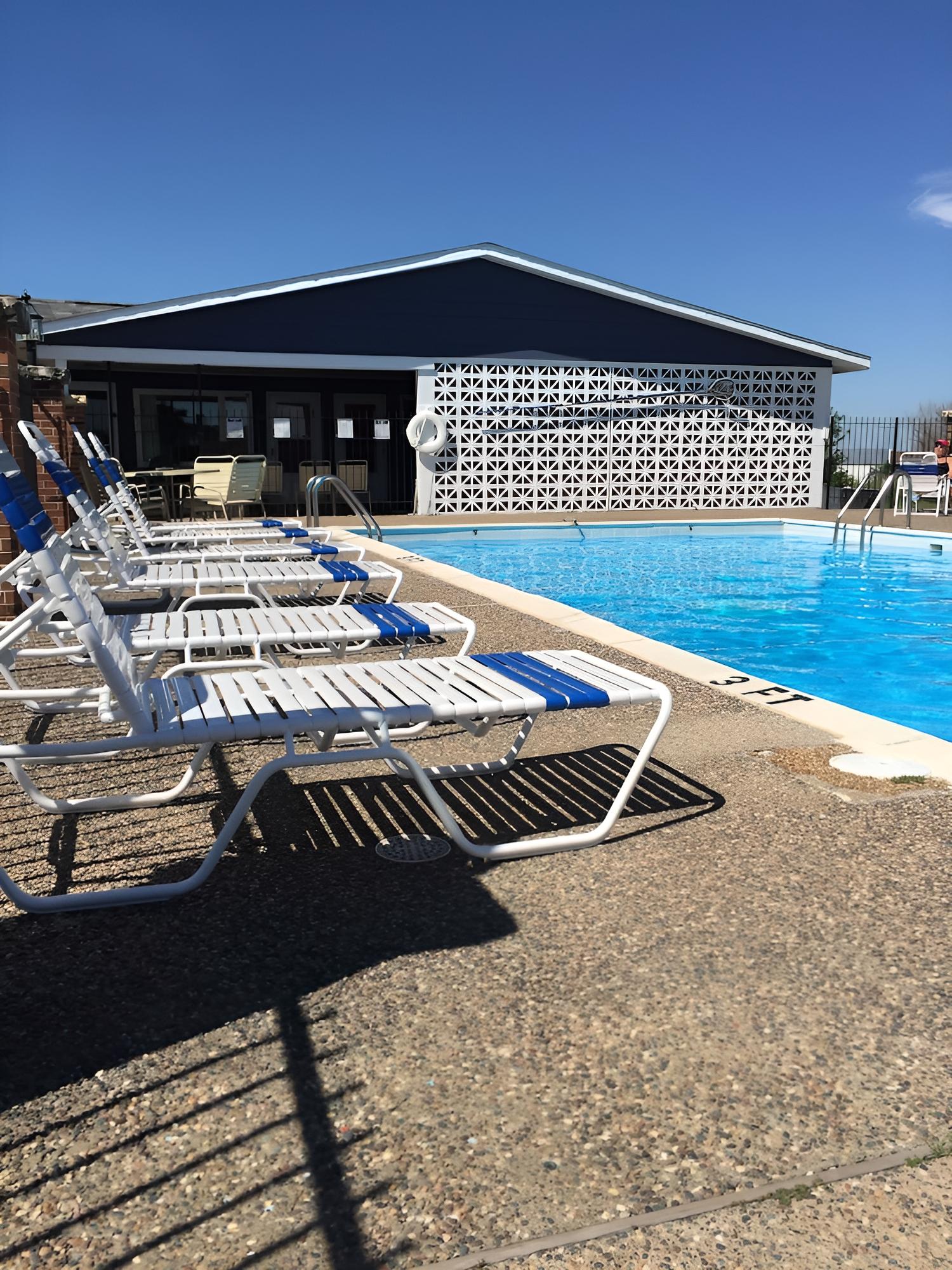 Galena Vacations - Grant Hills Motel - Property Image 17