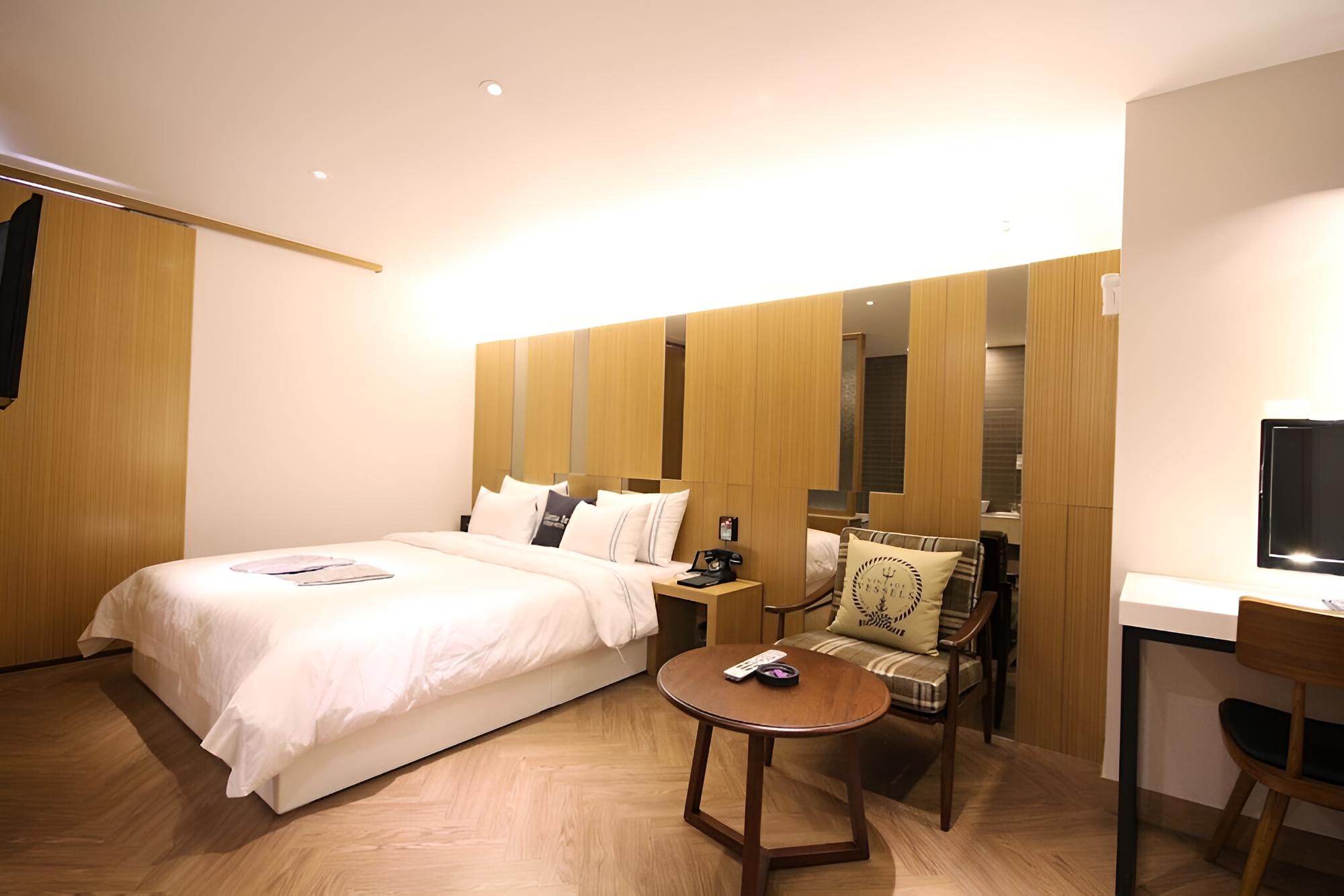Jeonju Deokjindong Hotel Wannabe