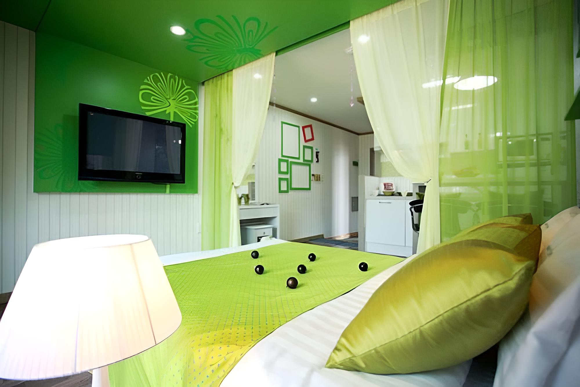 Taean Golden Wave Pension