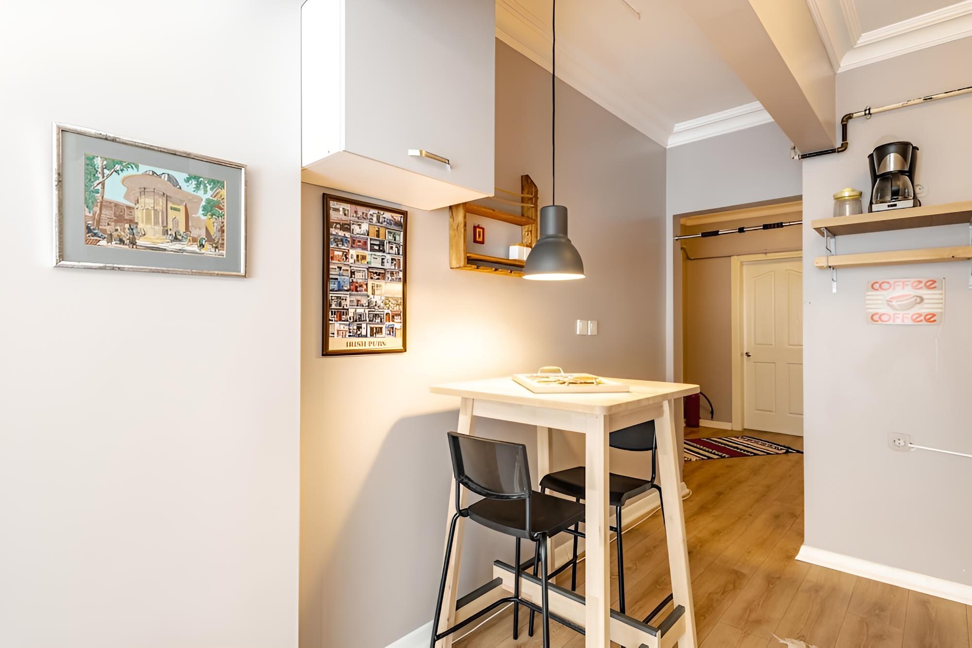 Comfortable House With a Cute Backyard in Kadikoy