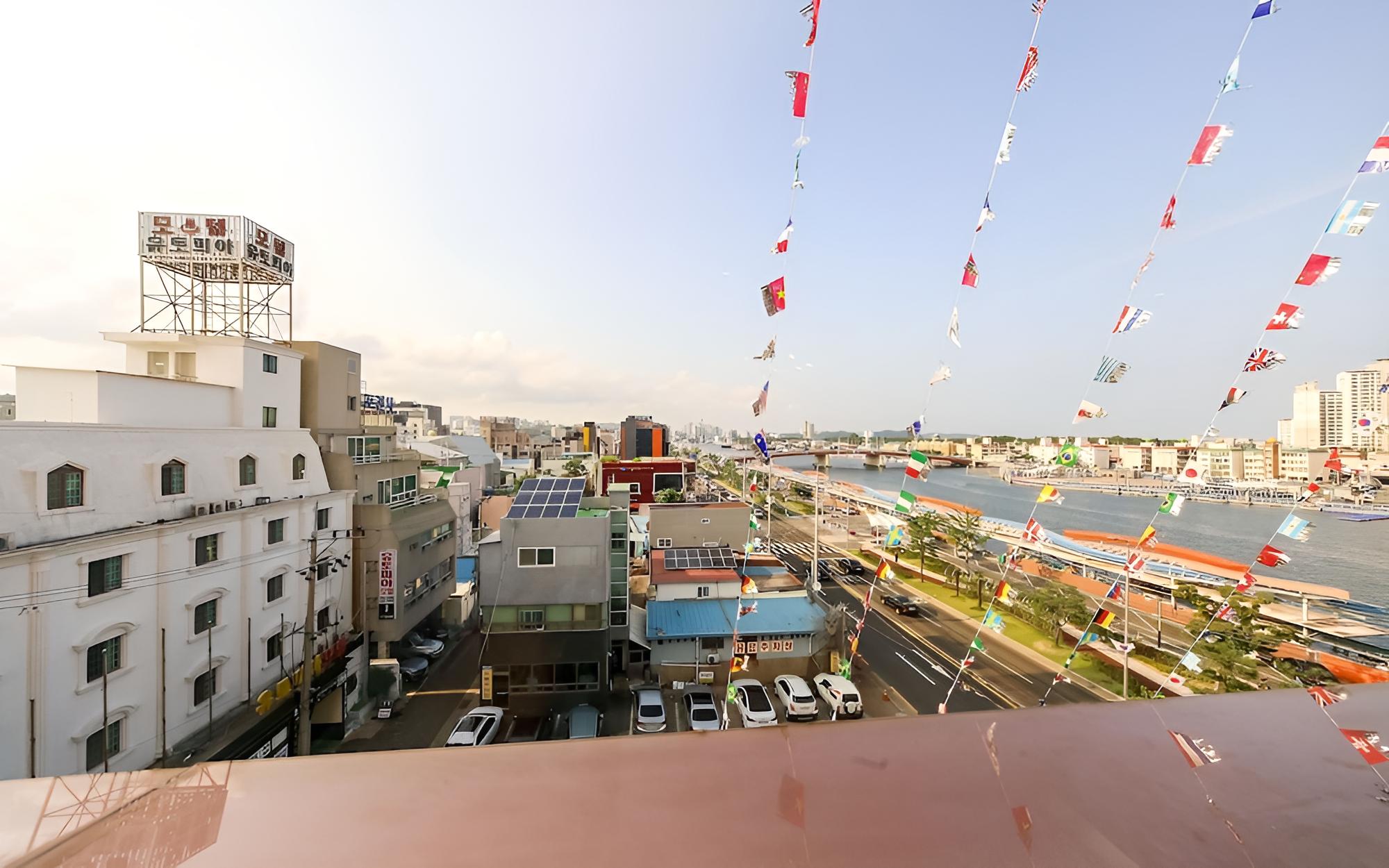 Pohang Jukdo G7 view 4