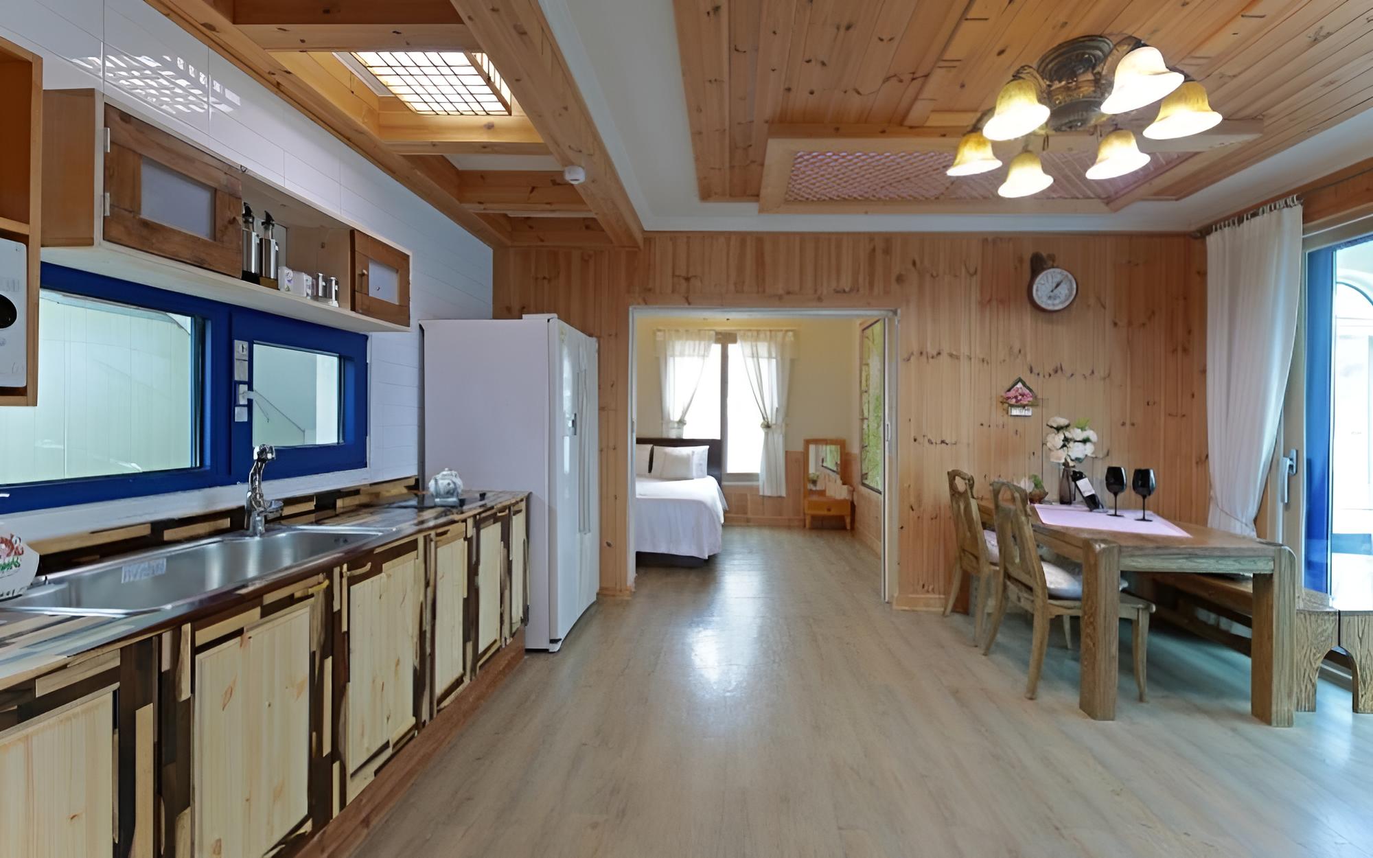 Gyeongju Full Garden Pension