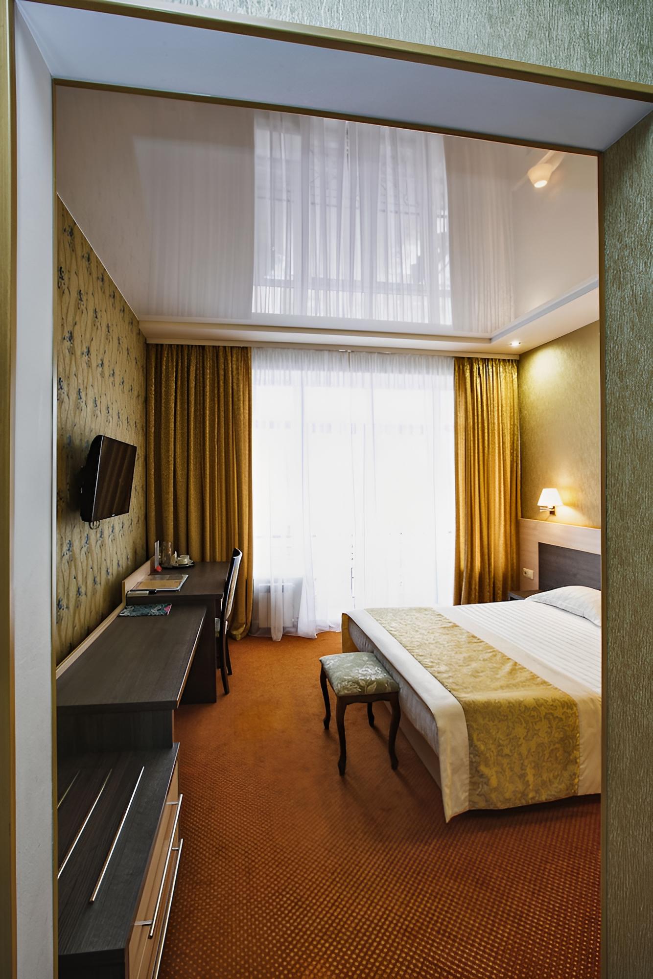 Metropol Hotel