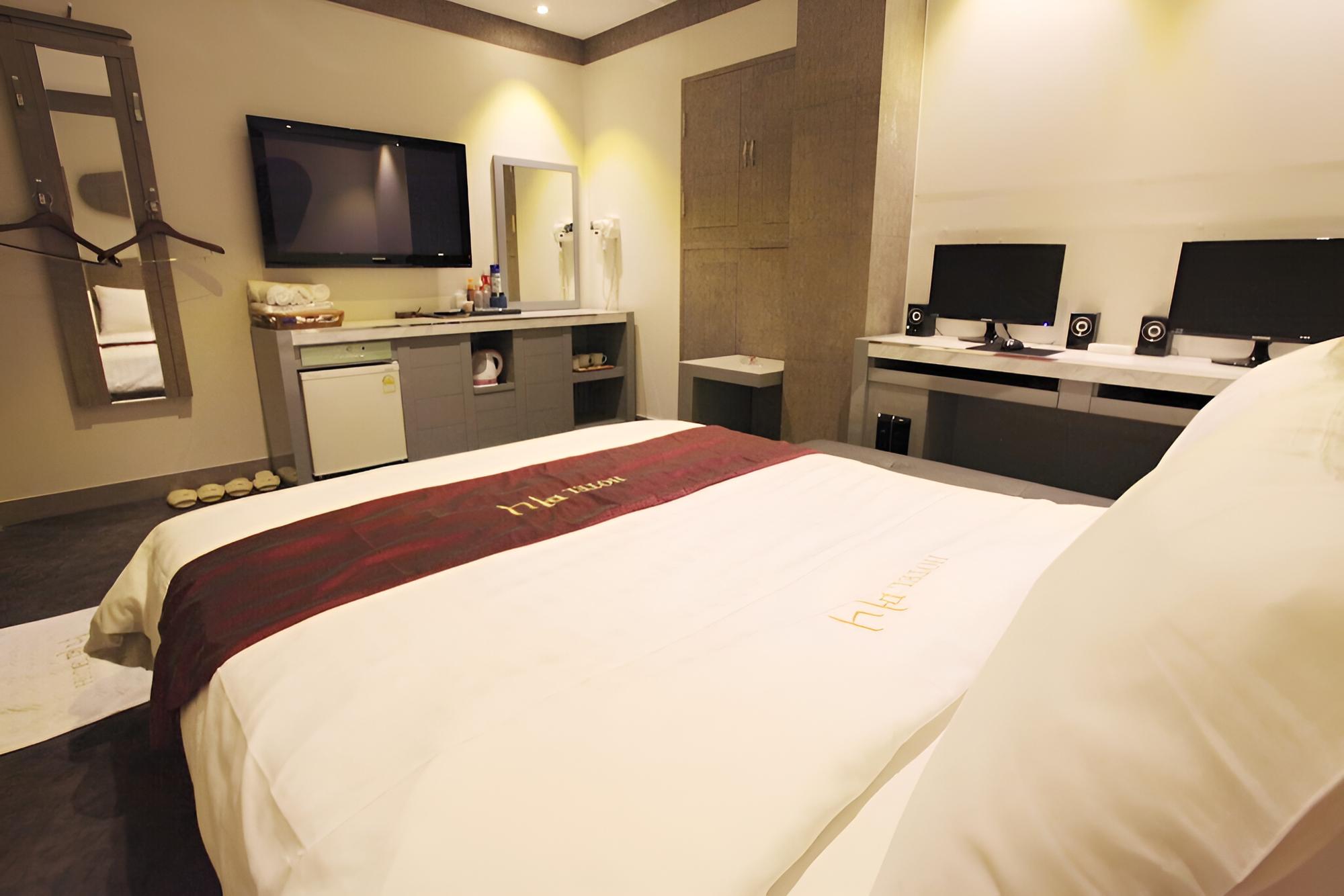 Photo 7