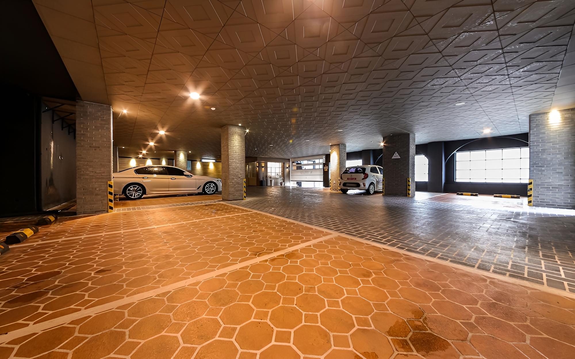 Jinju Brooks Hotel