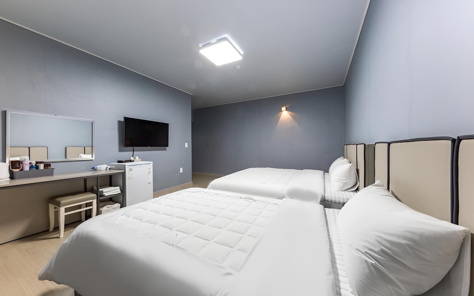 Yeosu Rivera Hotel