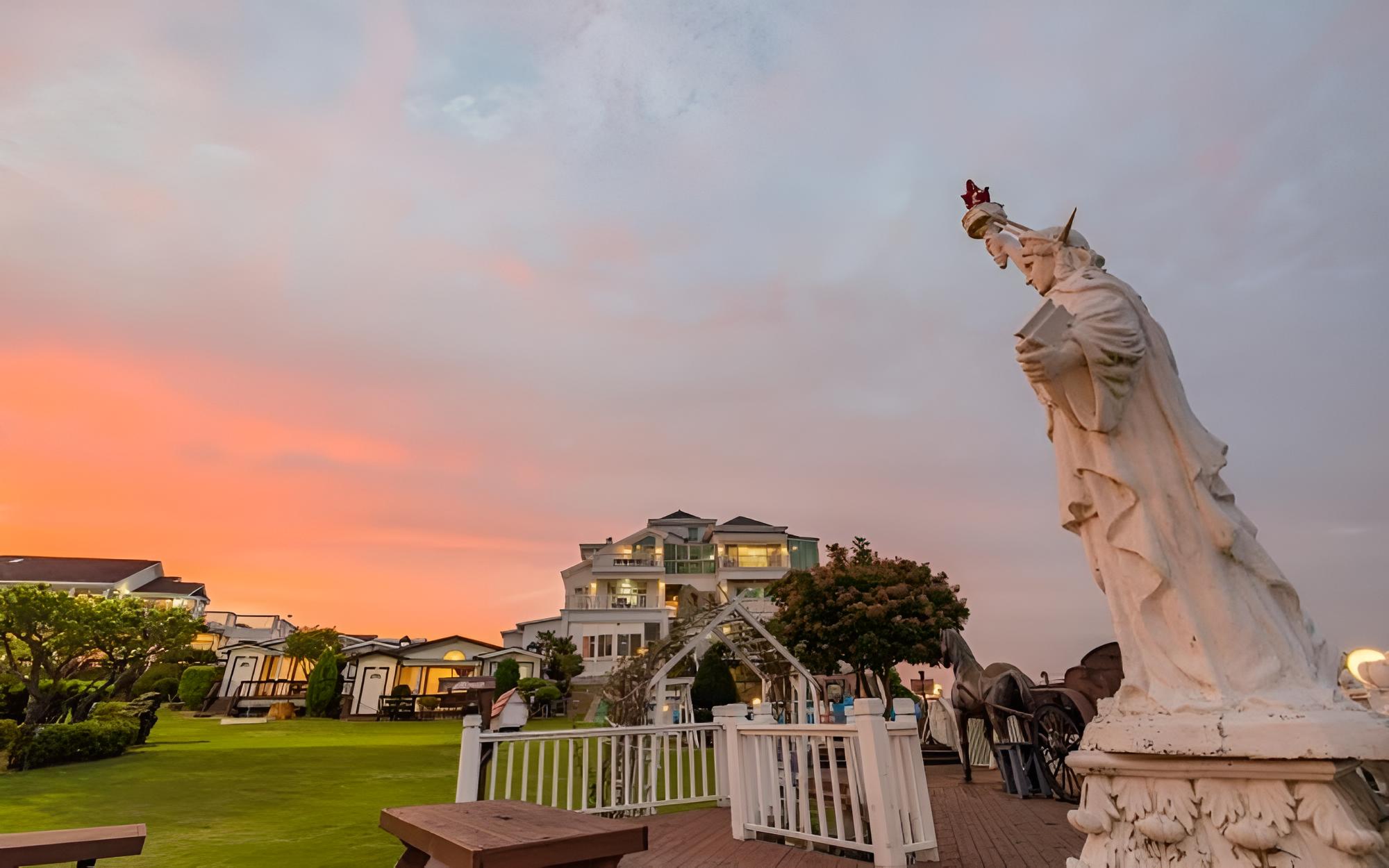 Taean Human Bali Pension