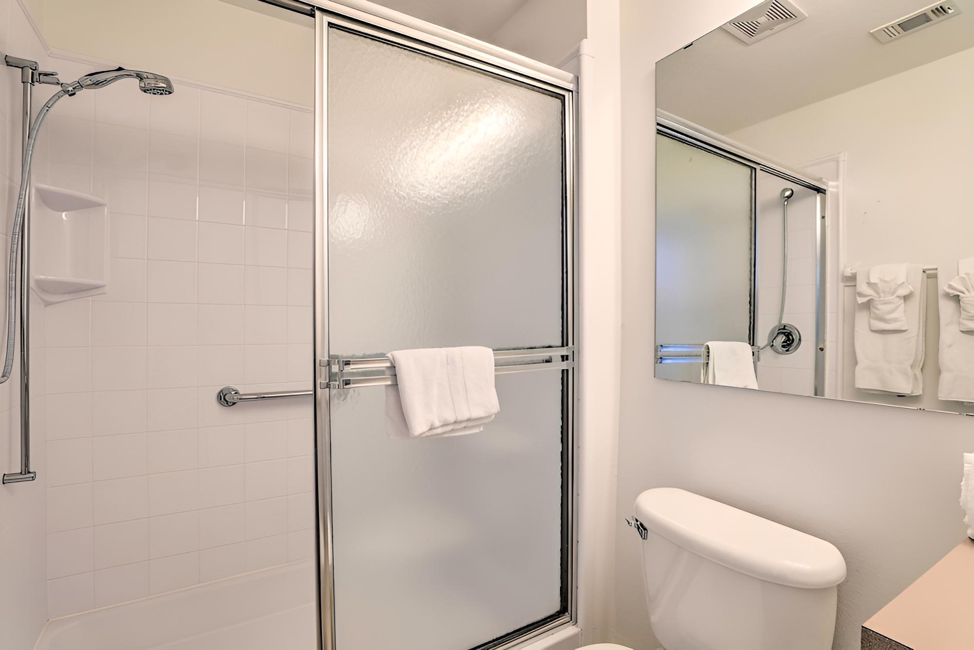 Kissimmee Townhome w/ Balcony, 7 Miles to Disney!