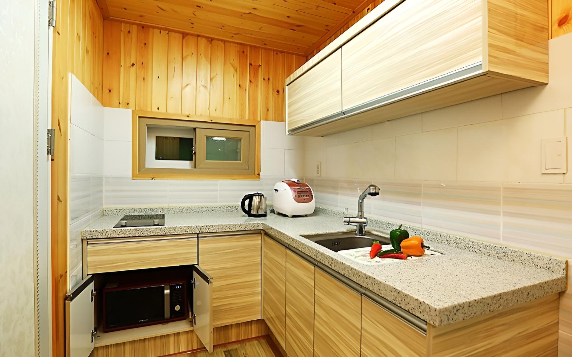 Cheongdo Mountains Bed and Breakfast view 4