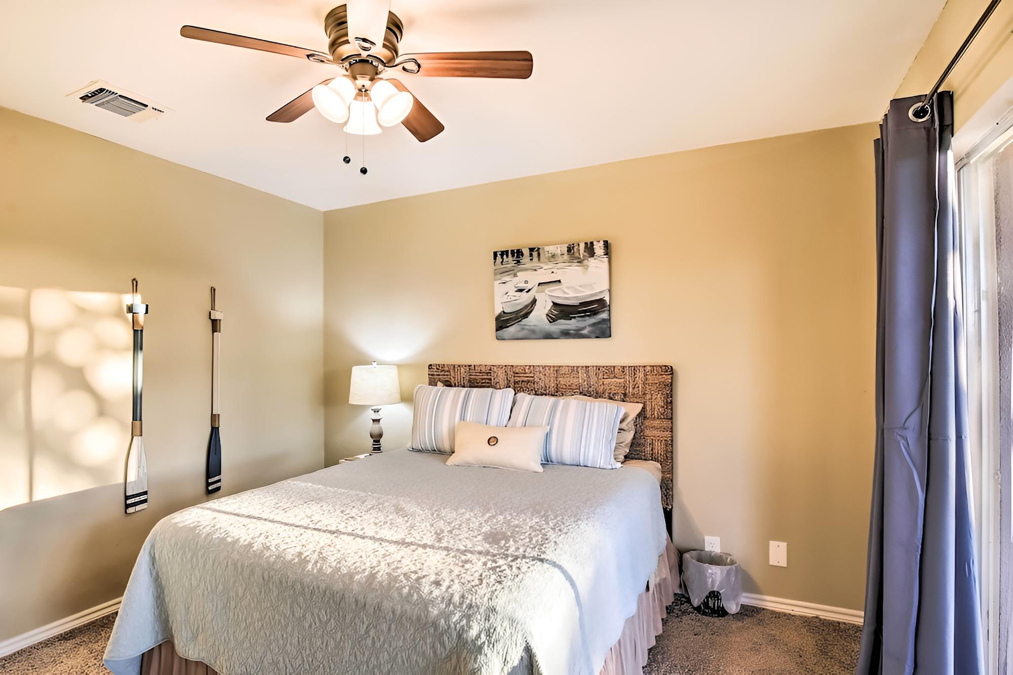 Canyon Lake Condo ~ 2 Mi to Lake & Marina!