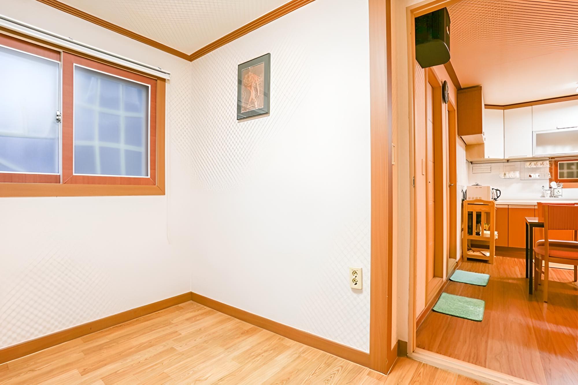 Chungju Hosuwiui Haru Pension