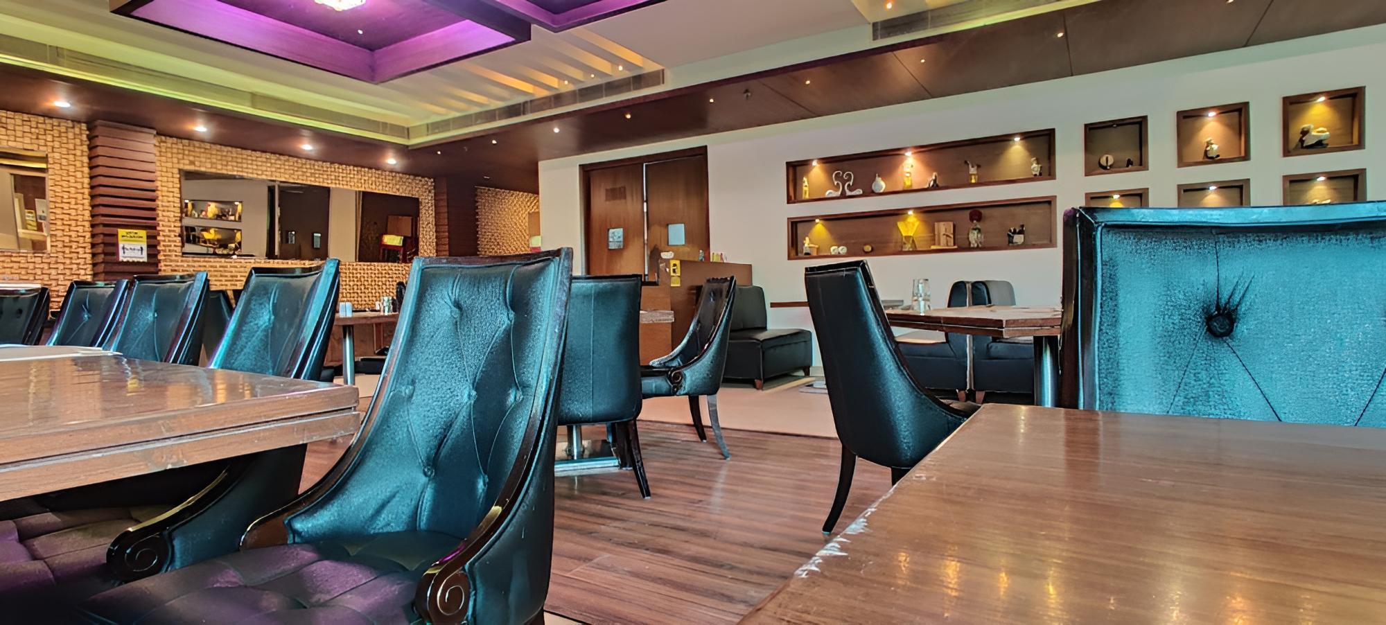 Avalon Hotel & Banquets