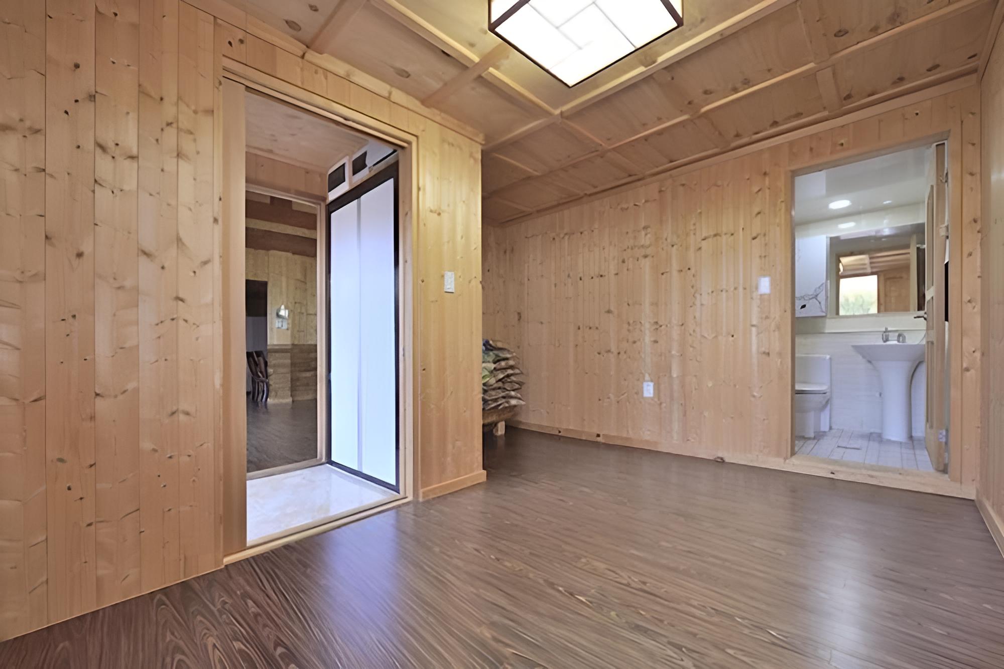 Yong Yejik Hanok Pension