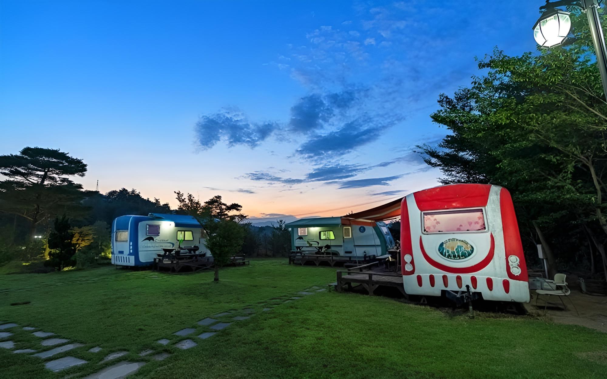 Gangneung Sea Cloud Caravan Pension