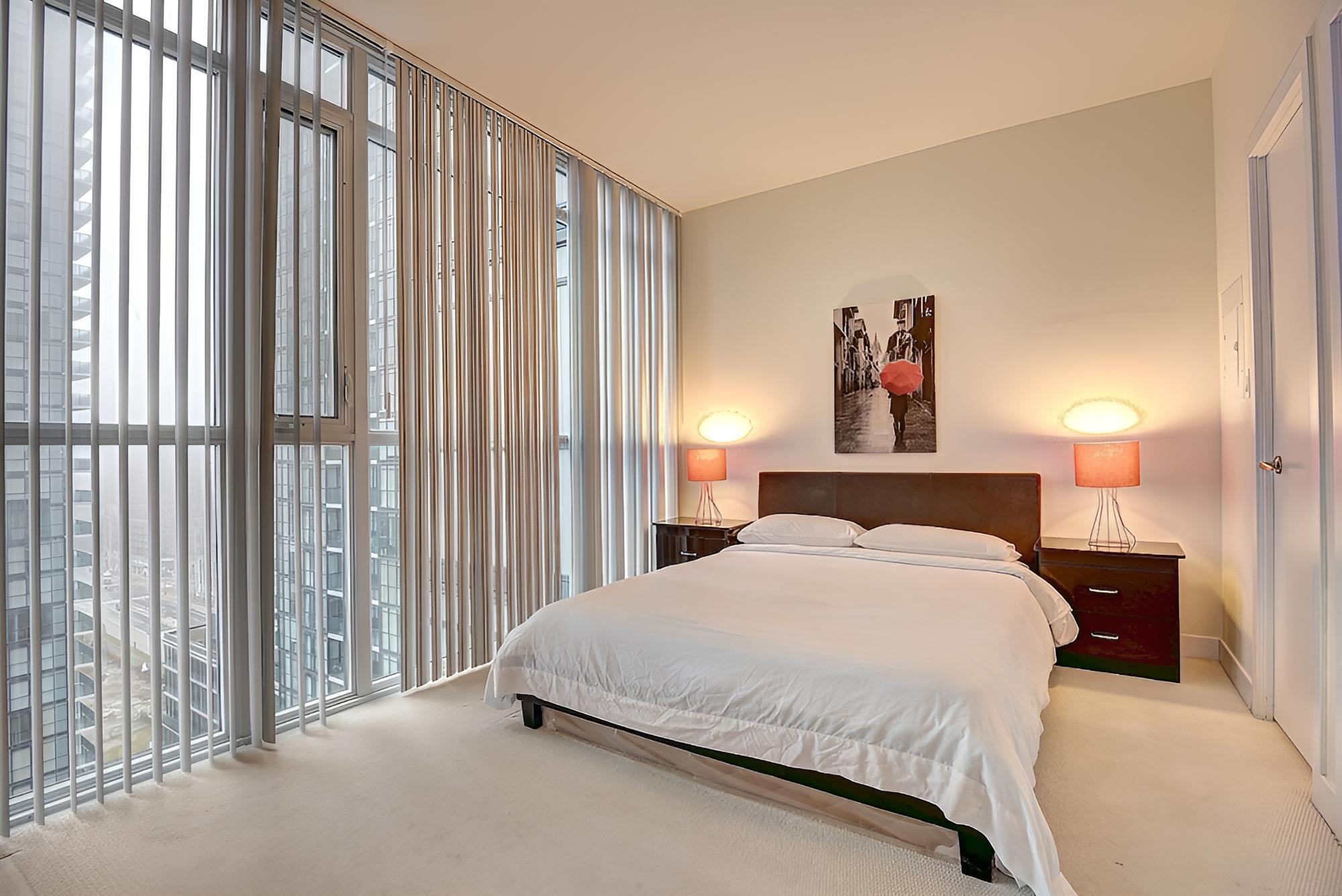 Pathway Luxury Suites - 4099 Brickstone