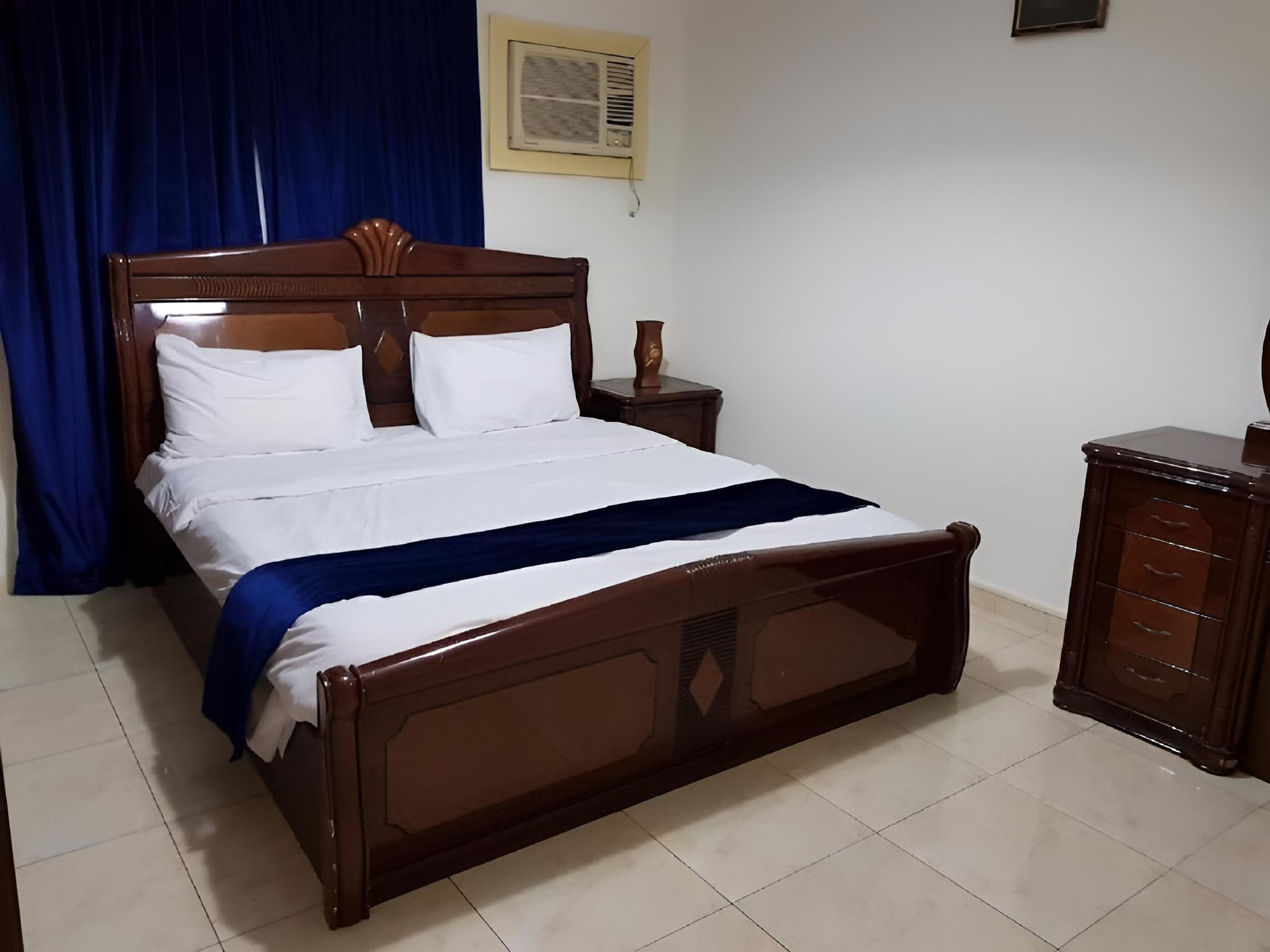 Thee Mar Hotel Apartments