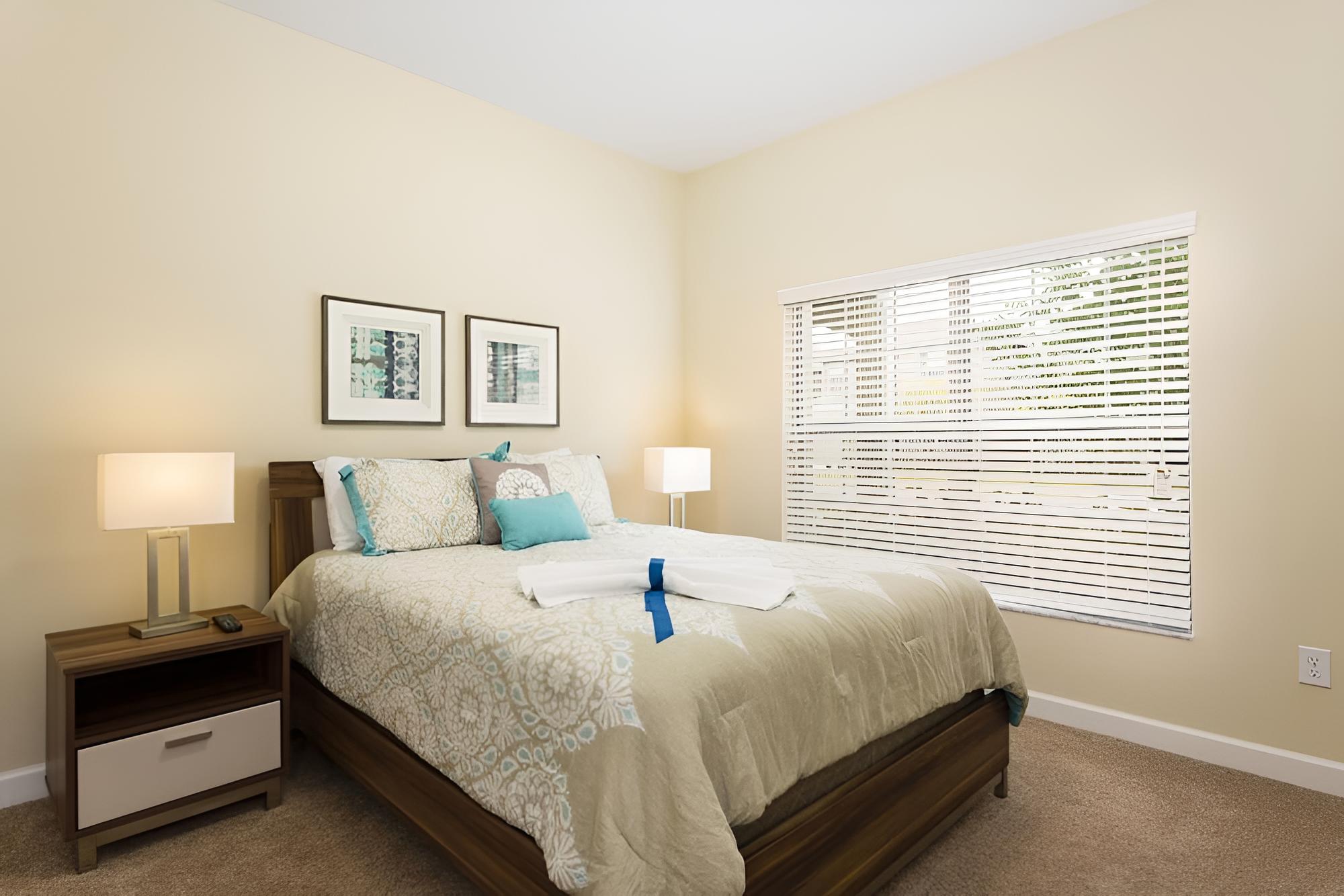Paradise Palms 8969