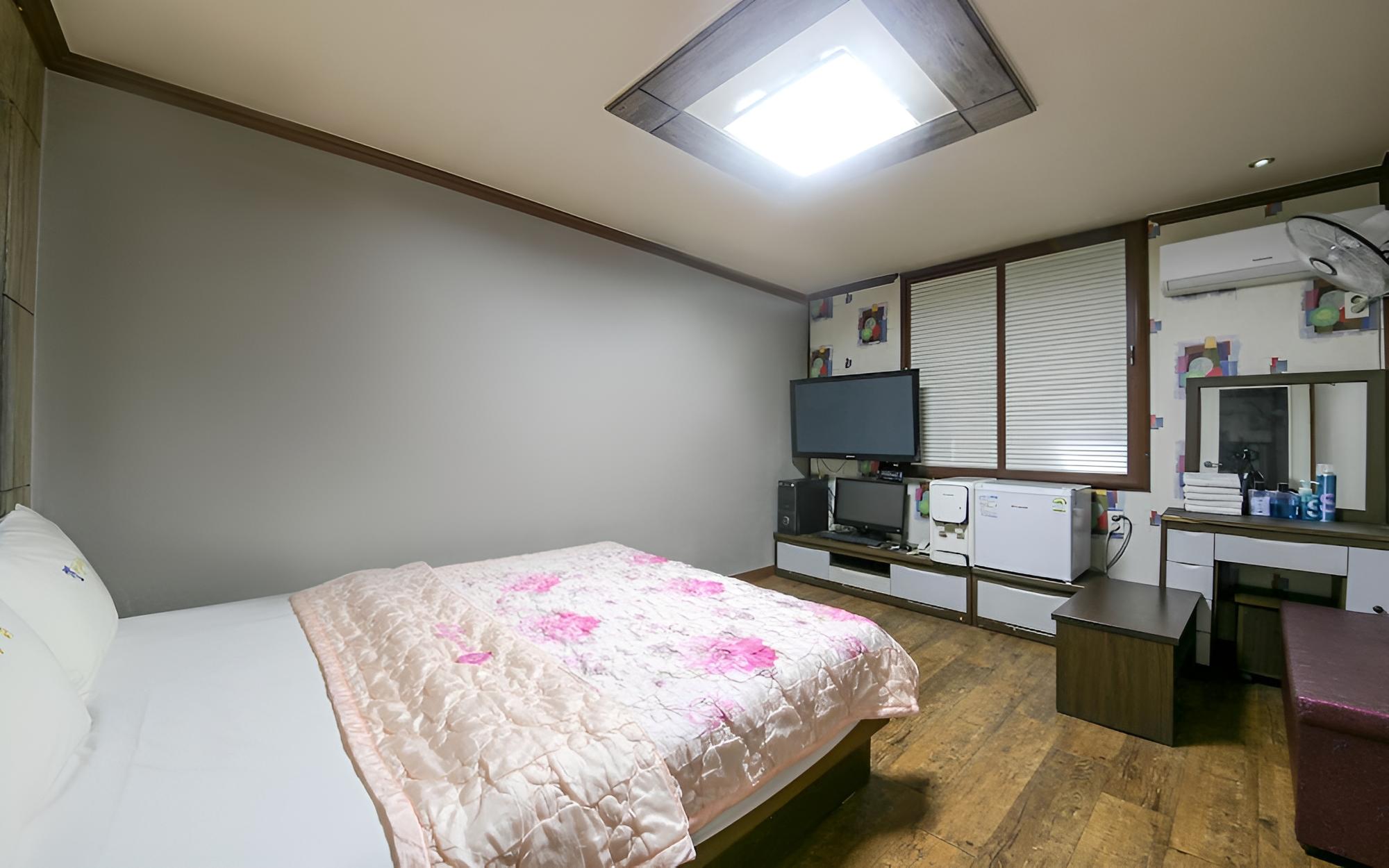 Jeonju Ua-dong 2 Days and 1 Night view 3