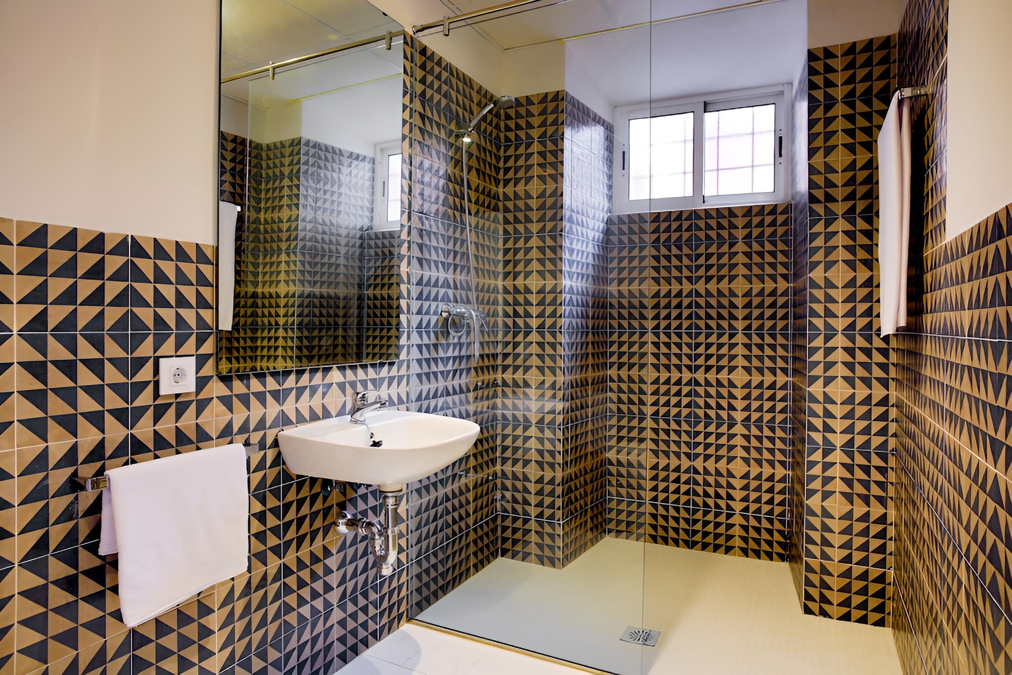 OYO Hostal Leiva photo 2