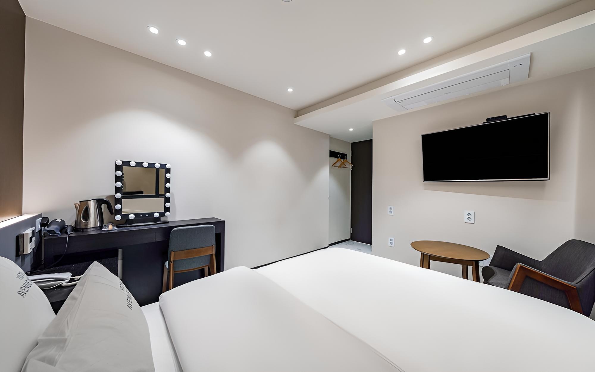 Jongno Hotel Avenue 162
