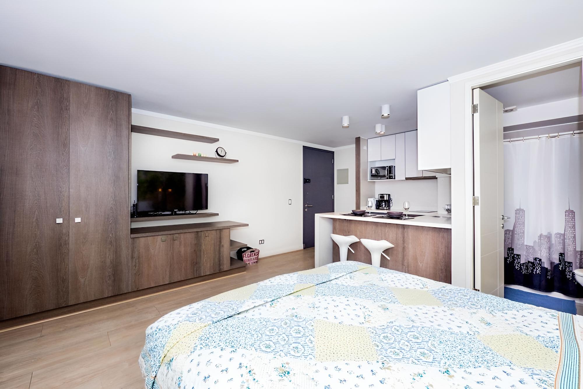 Arauco Studio w Indoor Pool Gym Next to Shopping photo 2